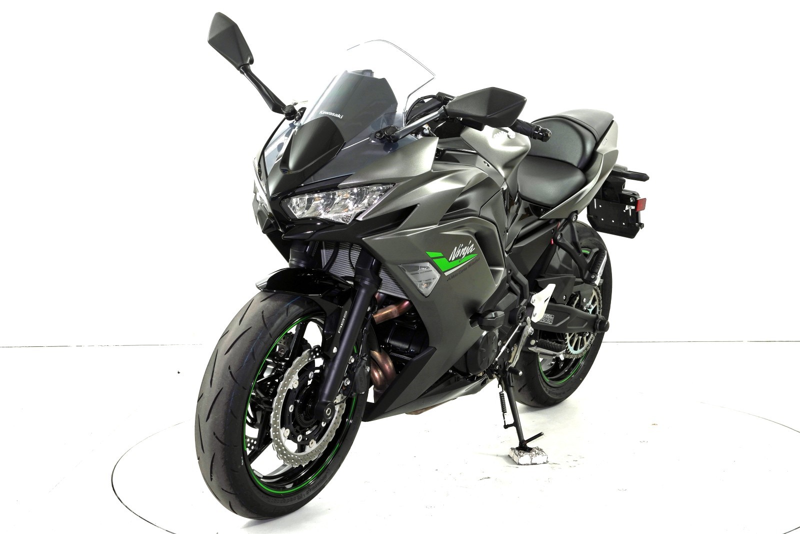 KAWASAKI NINJA 650-showroom-element-2