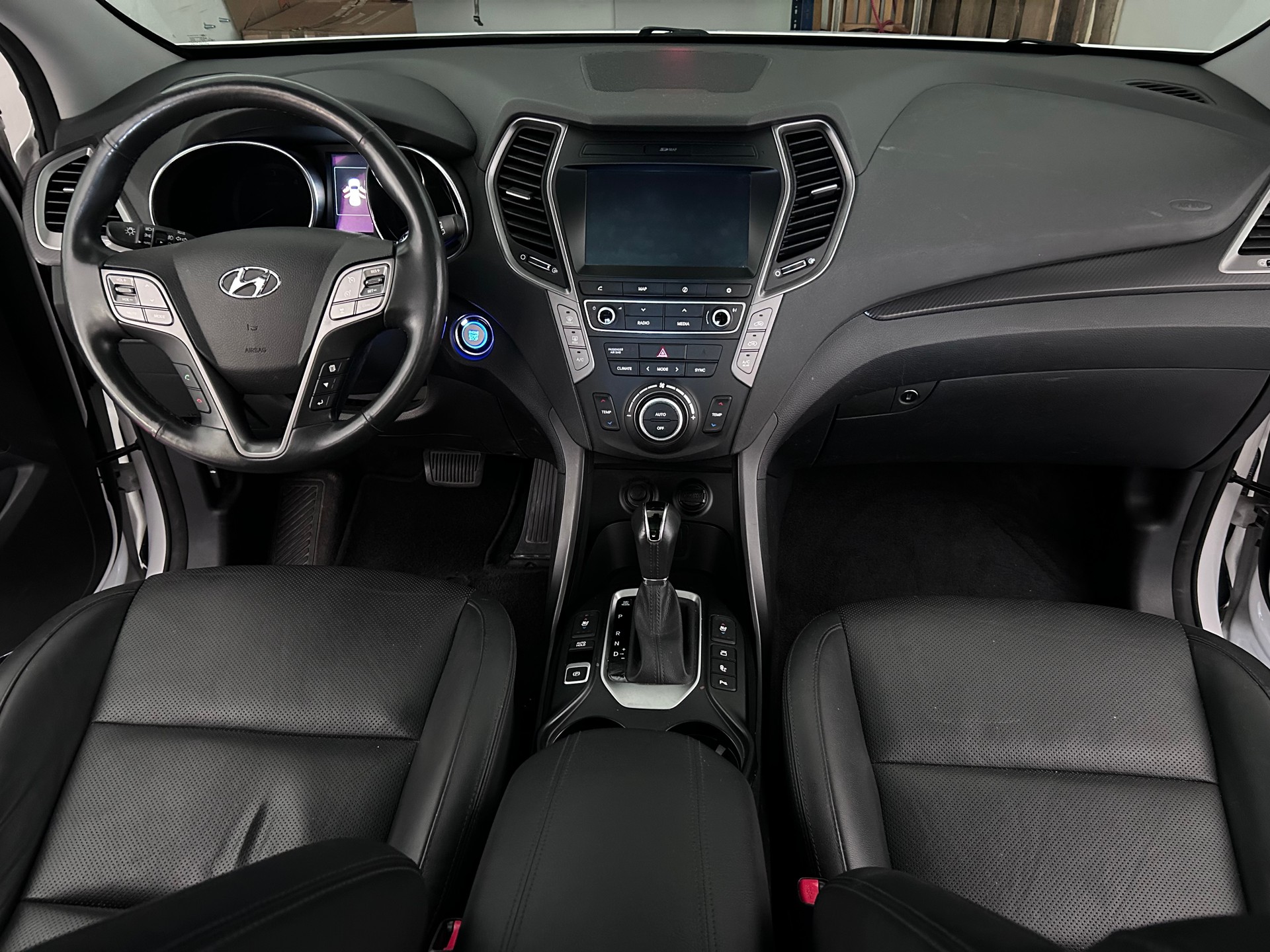 HYUNDAI 2.2 CRDi Amplia 7P-image-4