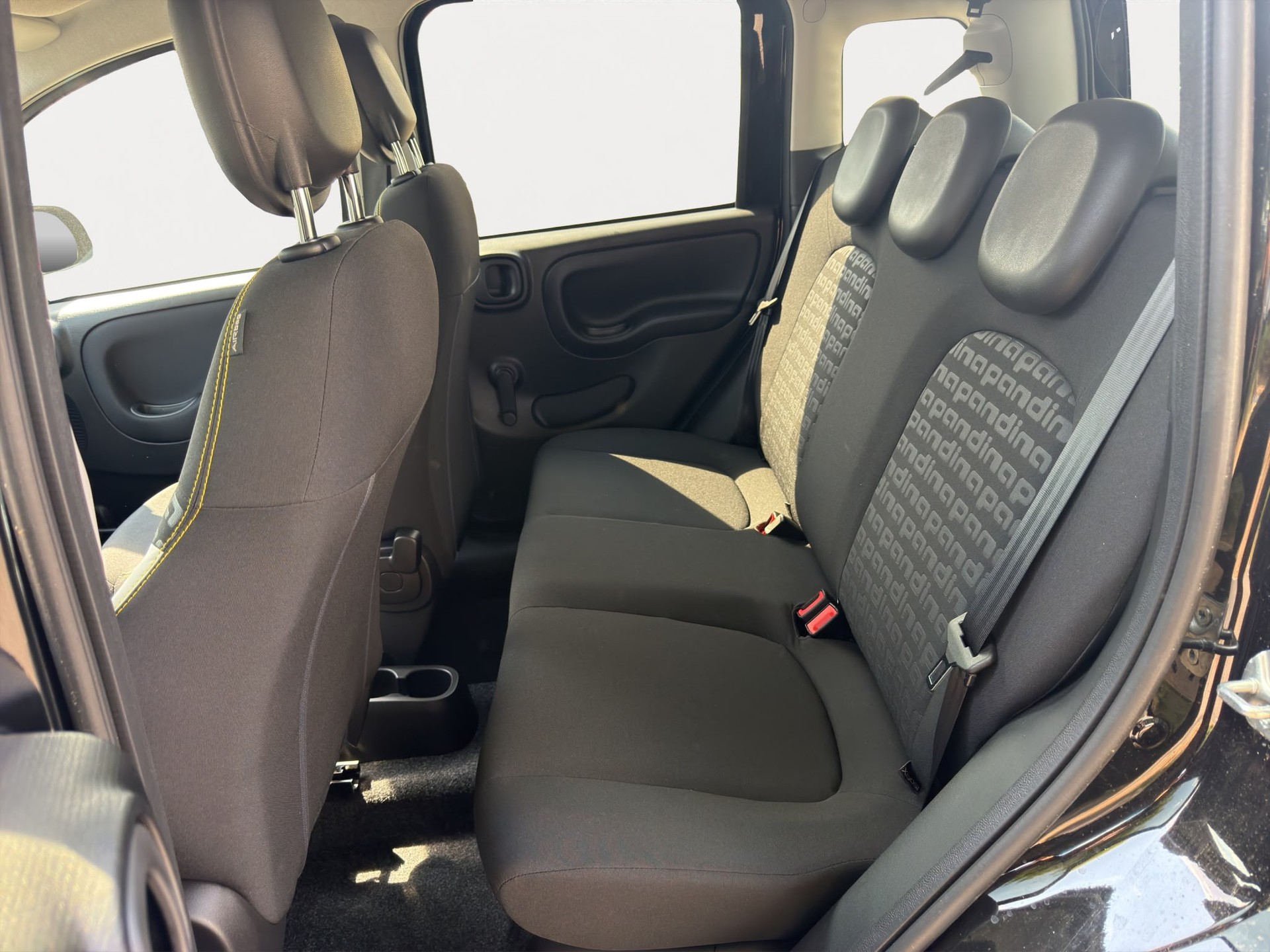 FIAT Pandina 1.0 MHEV Cross-image-14