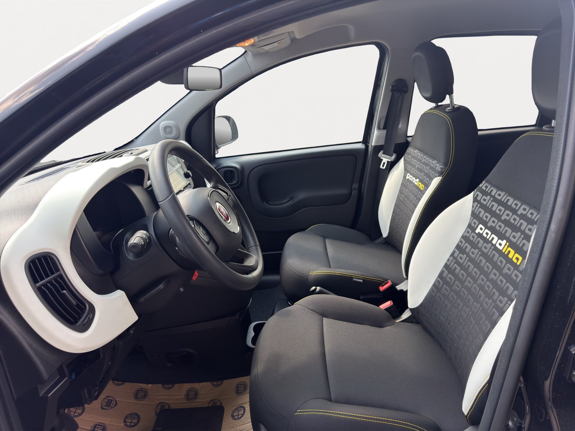 FIAT Pandina 1.0 MHEV Cross-image-12