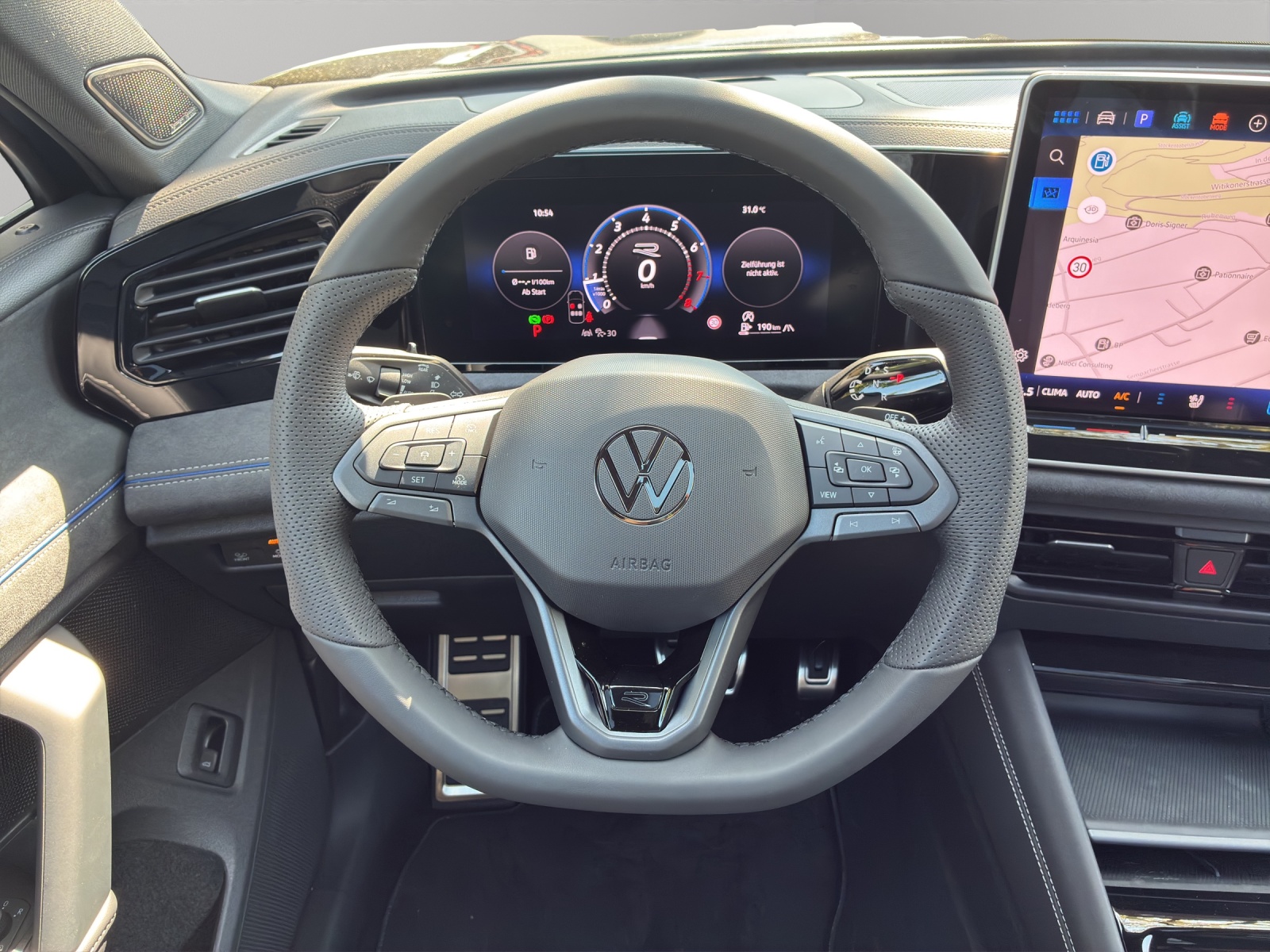 VW Tiguan 2.0 TSI DSG R-Line Plus 4Motion-image-6