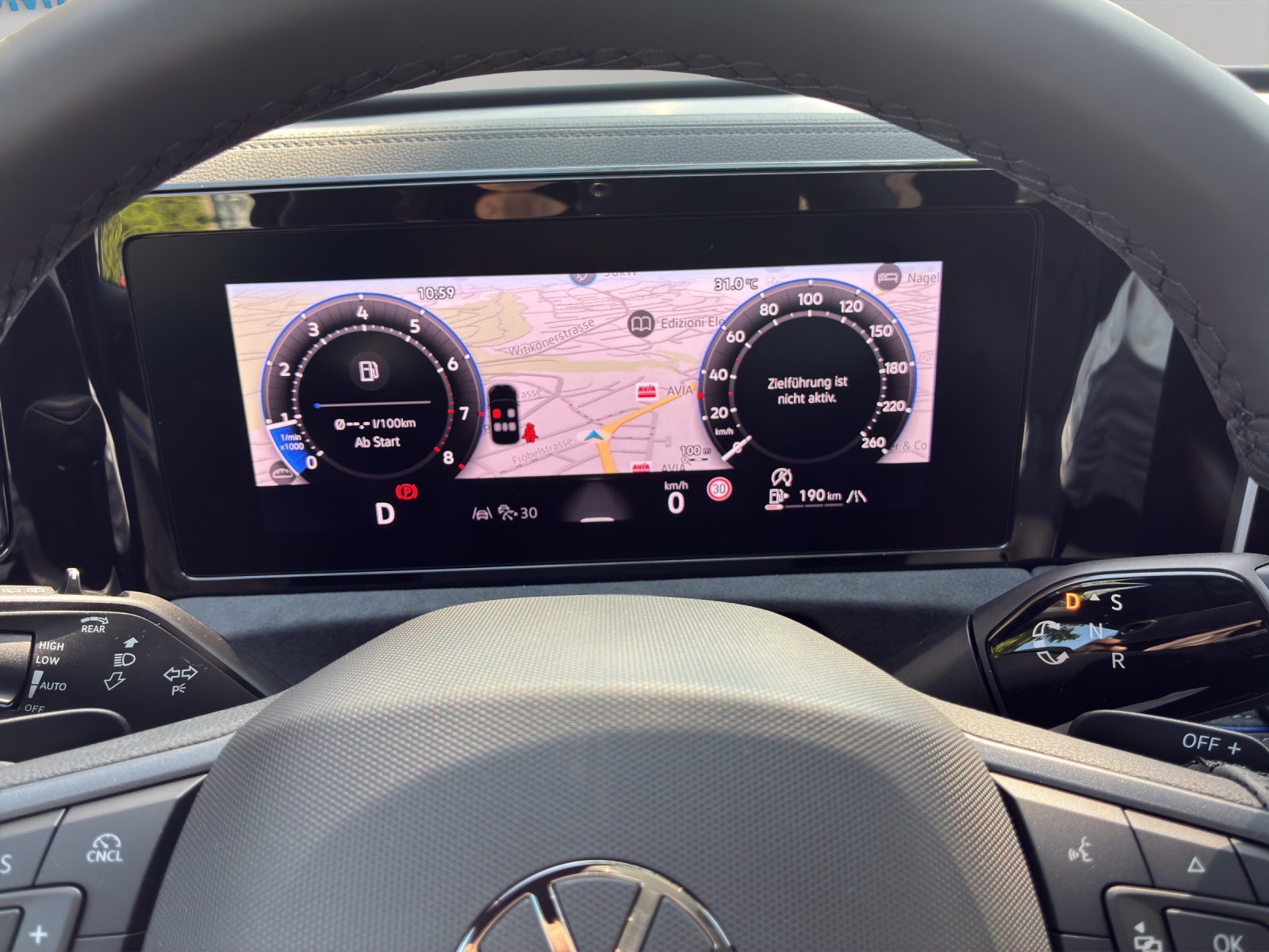 VW Tiguan 2.0 TSI DSG R-Line Plus 4Motion-image-15