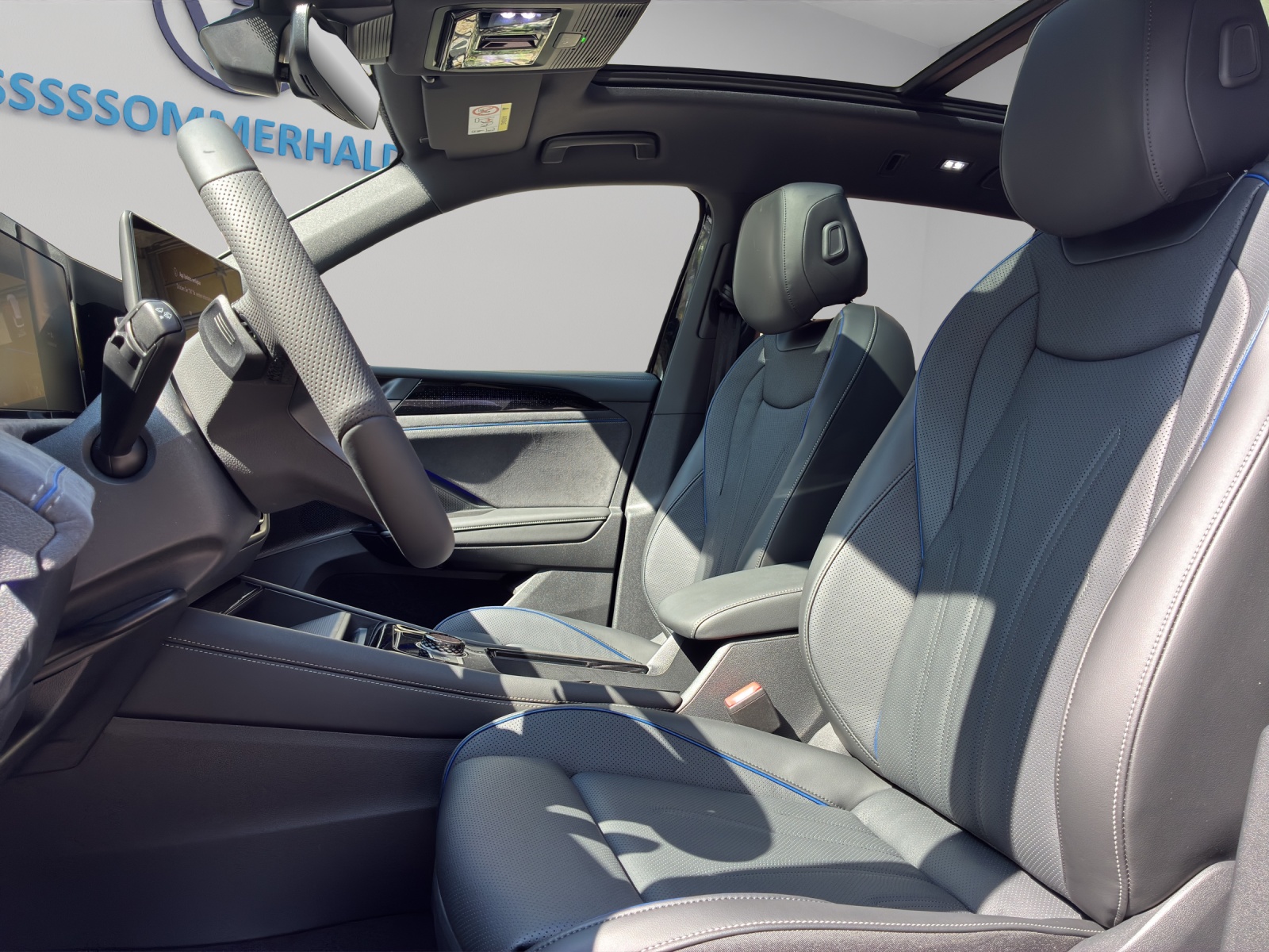 VW Tiguan 2.0 TSI DSG R-Line Plus 4Motion-image-5