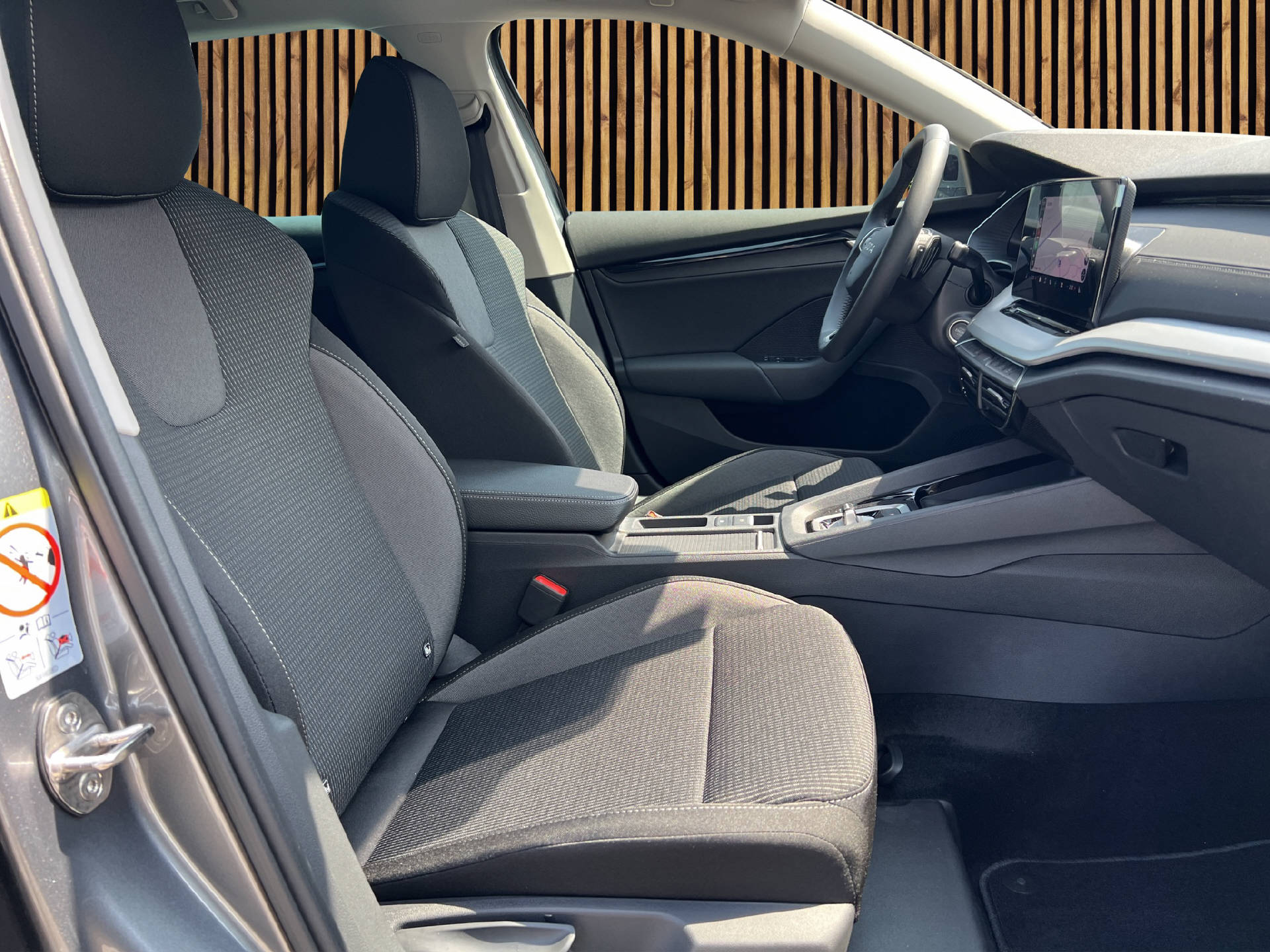 SKODA Octavia Combi 1.5 TSI Selection DSG-image-15