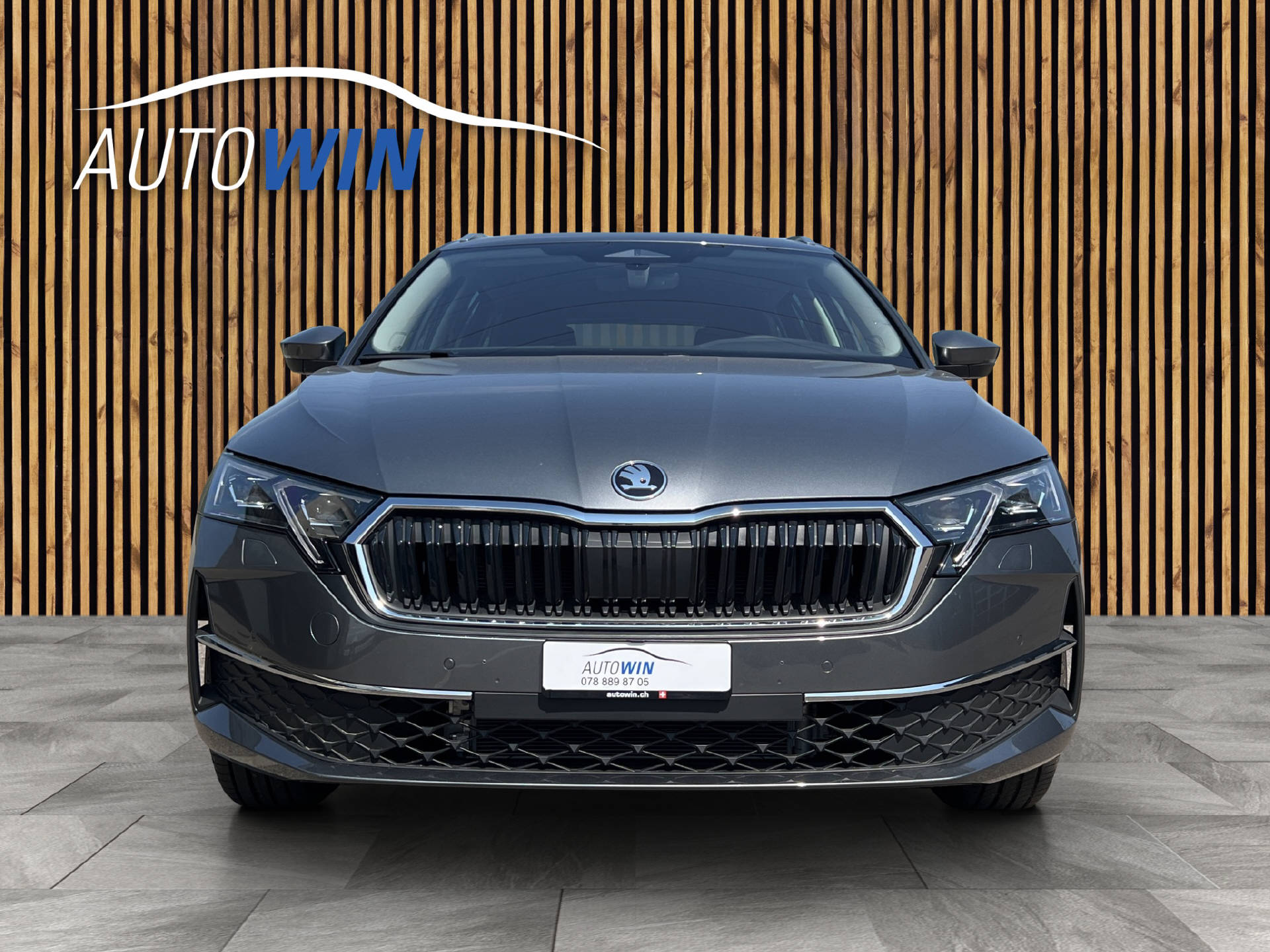 SKODA Octavia Combi 1.5 TSI Selection DSG-image-1