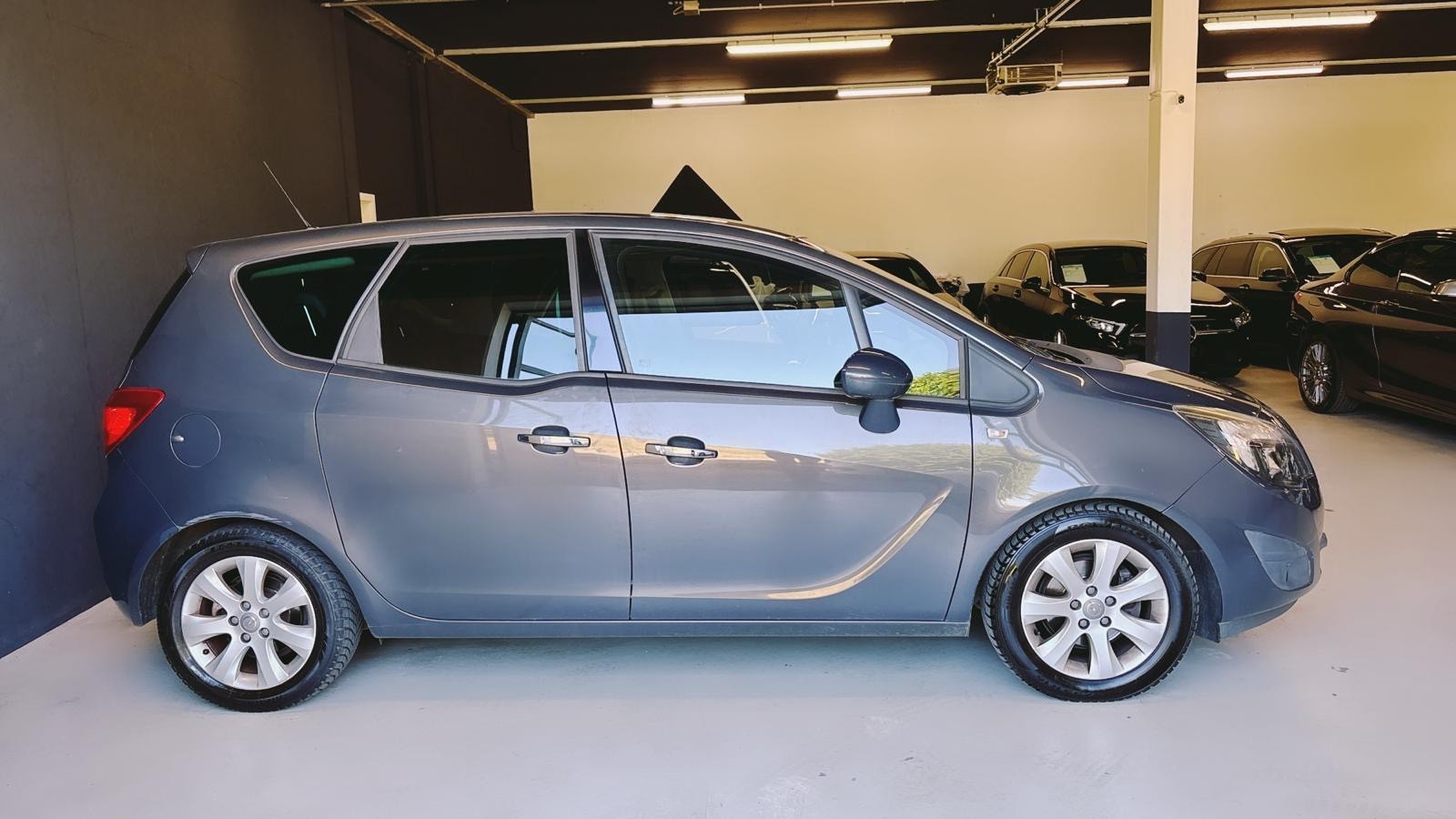 OPEL Meriva 1.4 Turbo Automatic-image-9