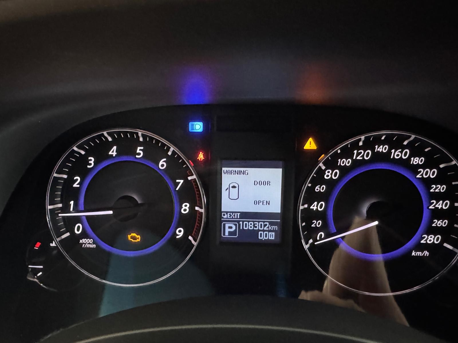 INFINITI QX70 5.0 S Premium AWD Automatic-image-14