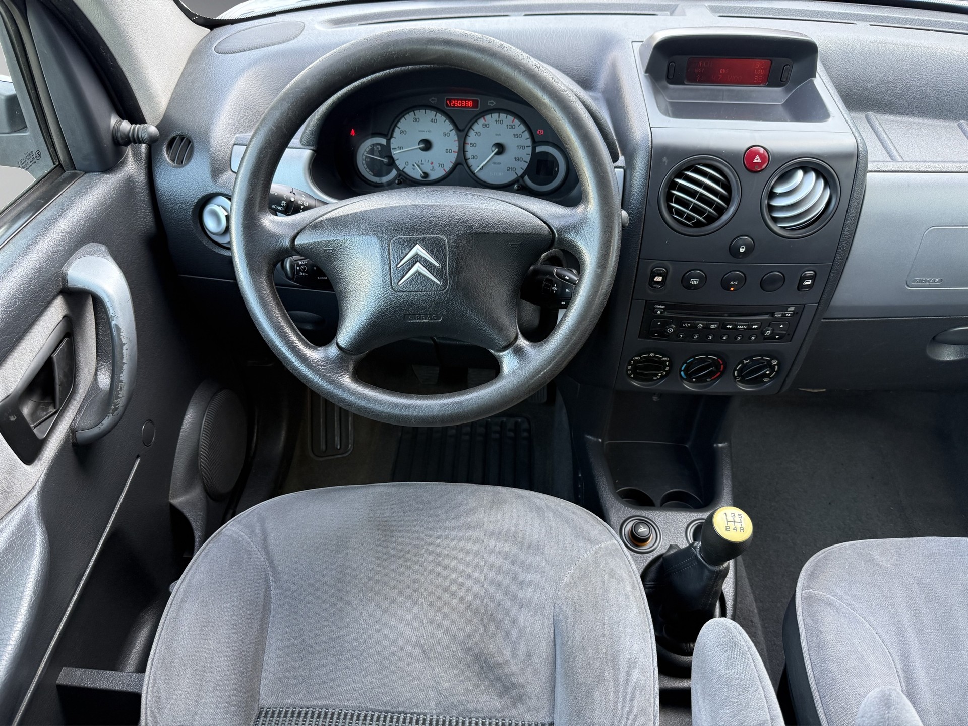 CITROEN Berlingo 1.6 HDi Multispace Special-image-10