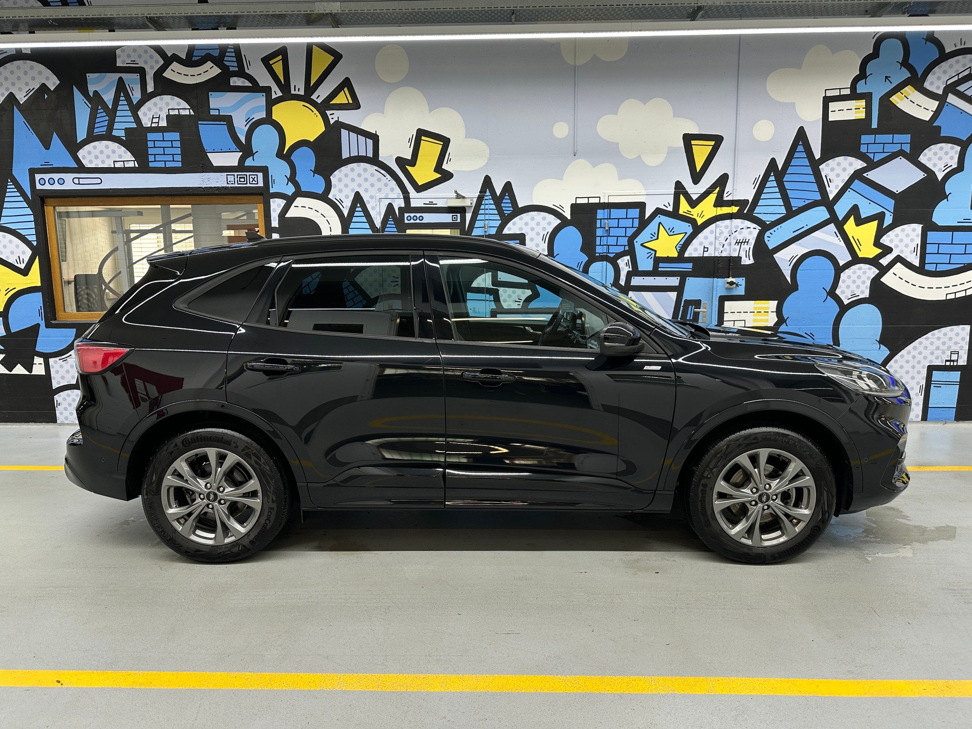FORD Kuga 2.5 FHEV ST-Line X 4WD-image-2