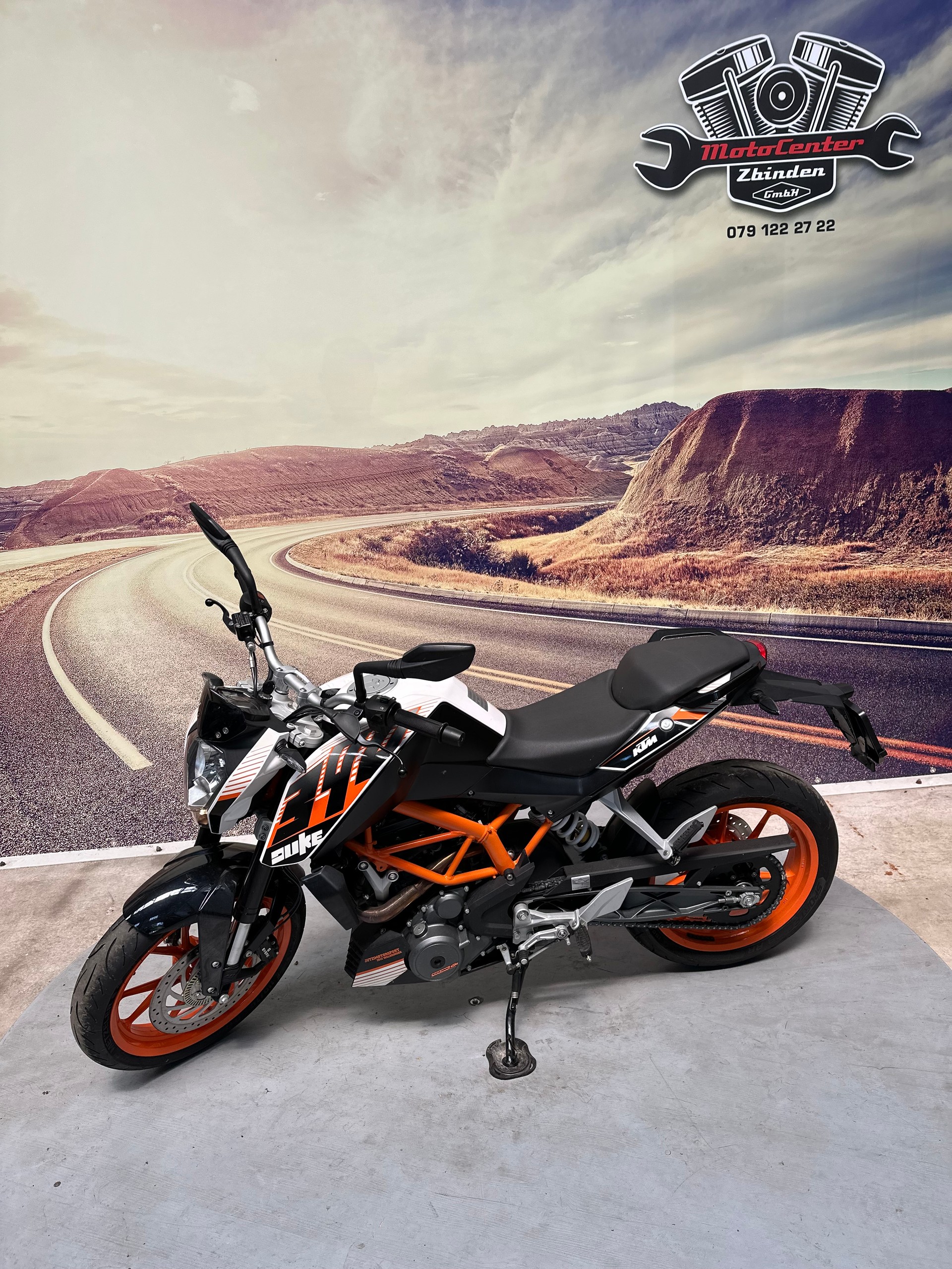 KTM 390 Duke-image-4