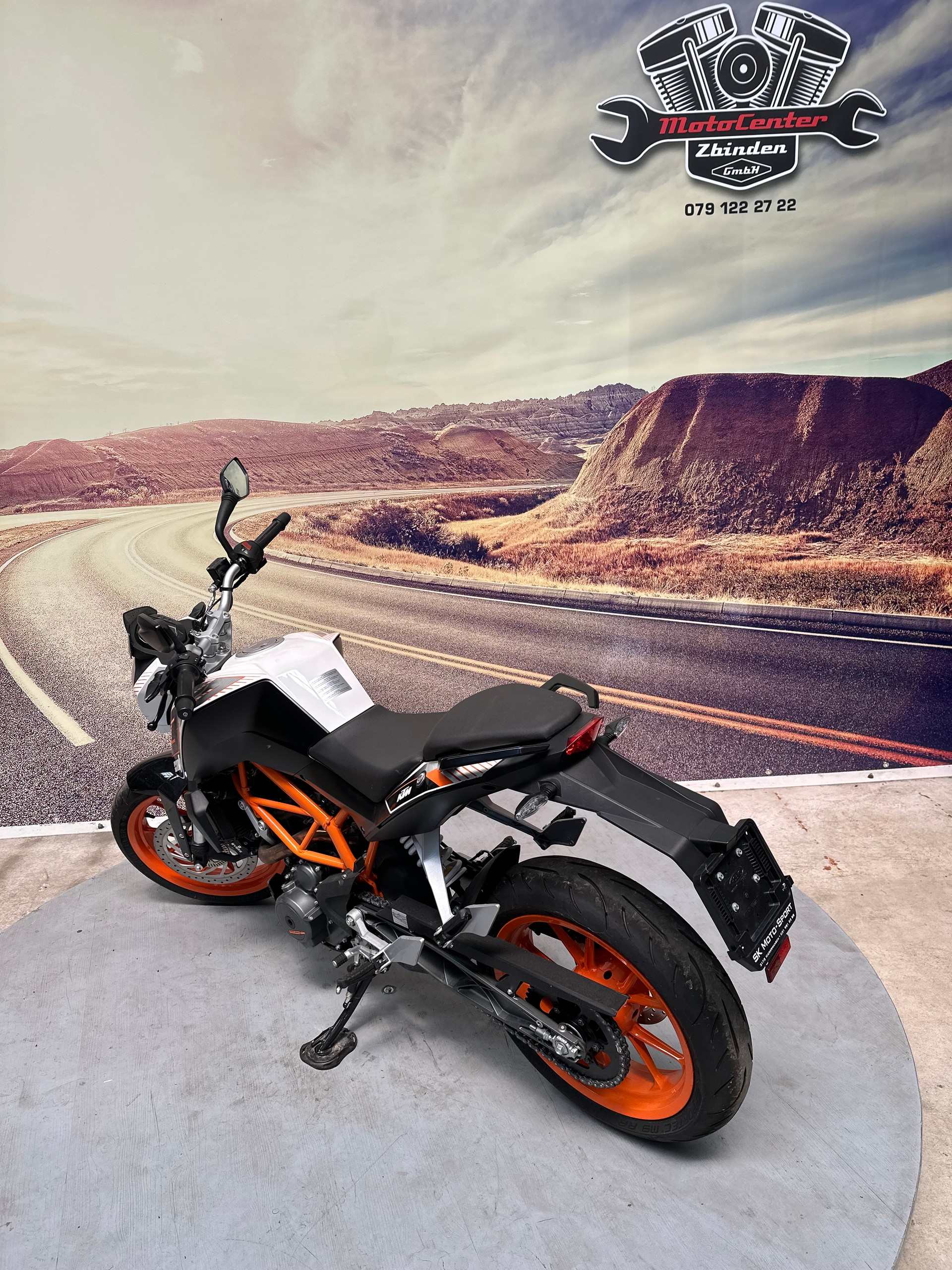 KTM 390 Duke-image-5