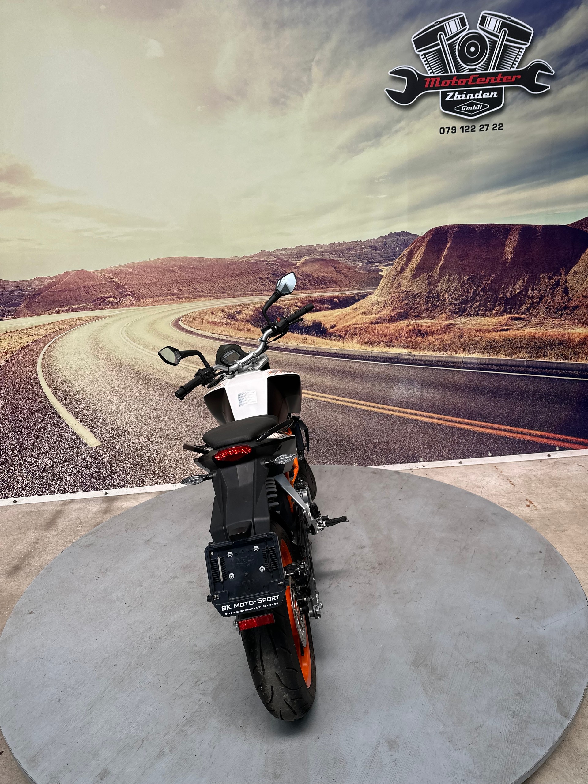 KTM 390 Duke-image-7