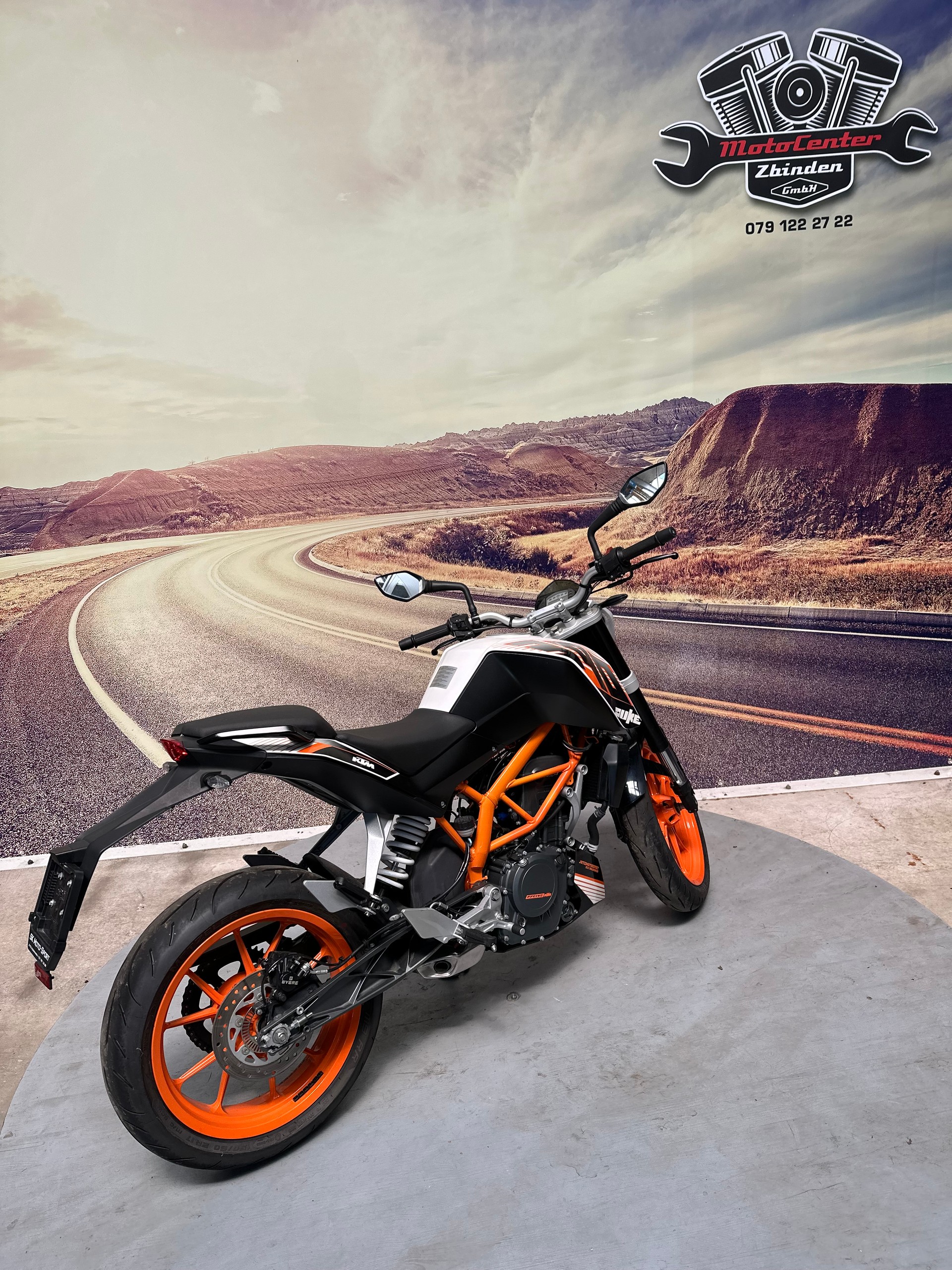 KTM 390 Duke-image-6