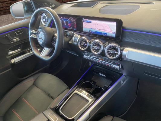 MERCEDES-BENZ GLB 250 4Matic 8G-Tronic-image-14