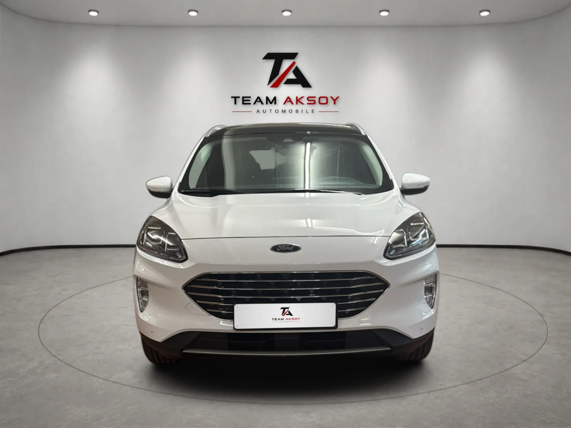 FORD Kuga 2.5 FHEV Titanium 4WD-showroom-element-1