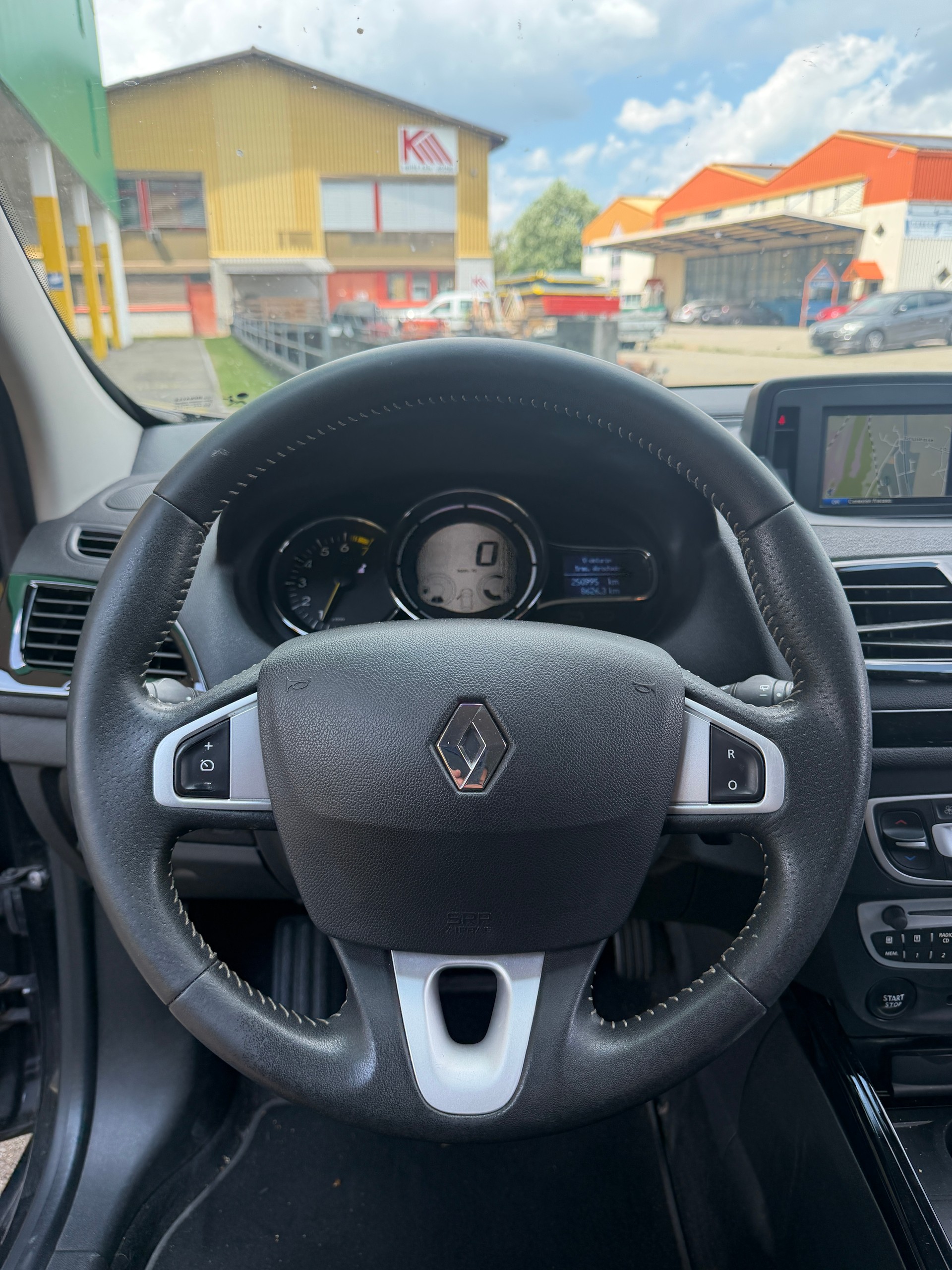 RENAULT Mégane 1.4 16V Turbo Expression-image-12