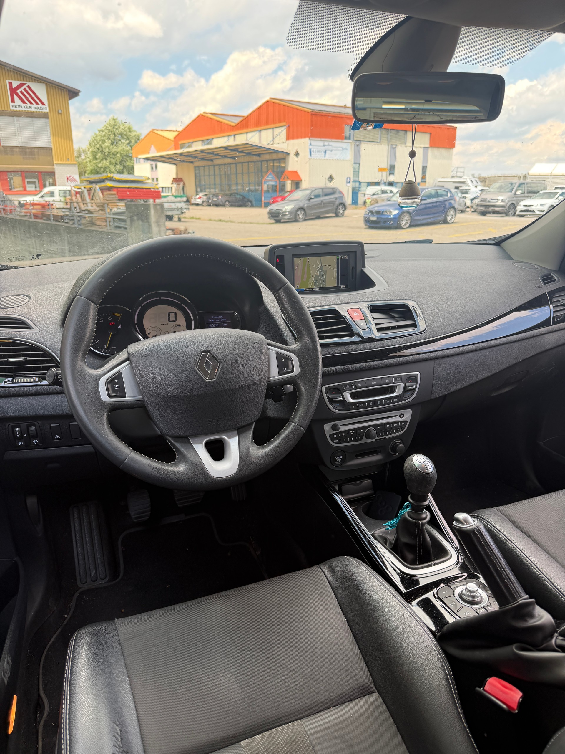 RENAULT Mégane 1.4 16V Turbo Expression-image-9
