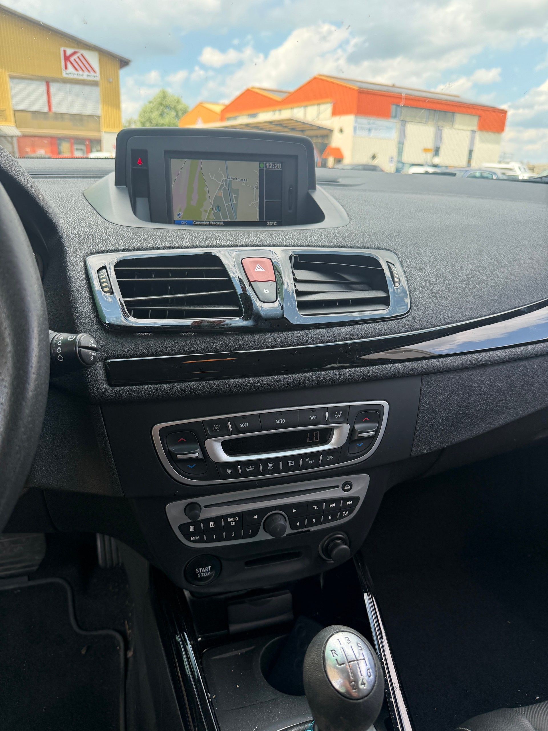 RENAULT Mégane 1.4 16V Turbo Expression-image-10