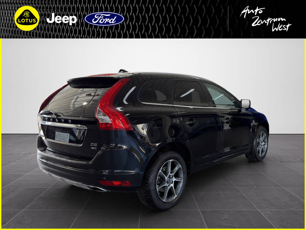 VOLVO XC60 2.4 D5 Ocean Race AWD S/S-image-4