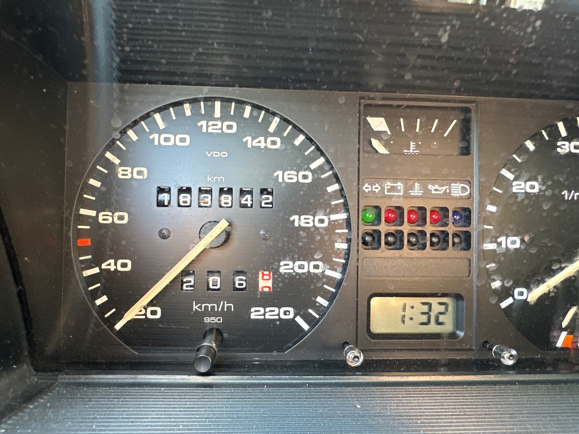 VW Golf 1800 GL-image-13