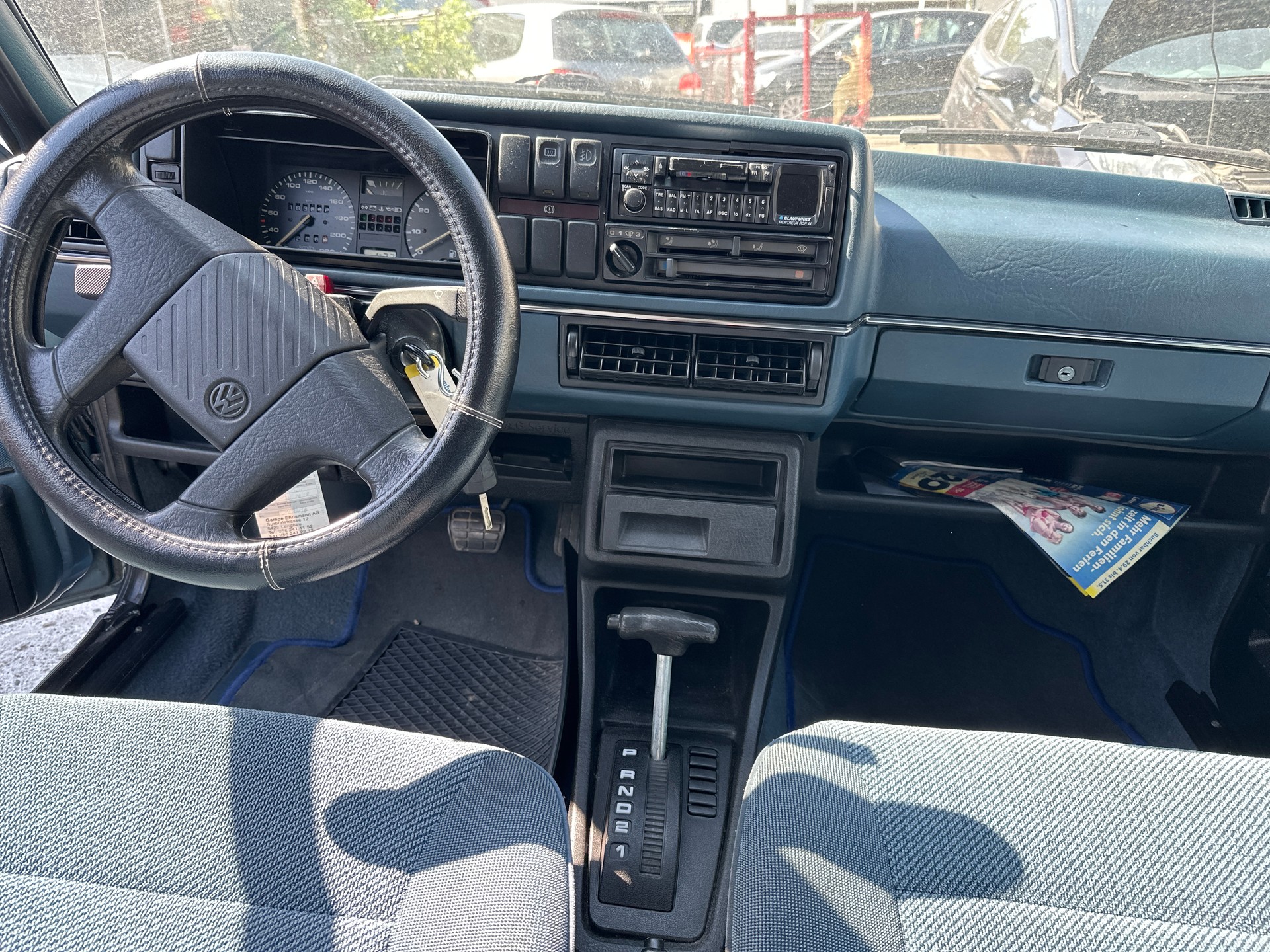 VW Golf 1800 GL-image-12