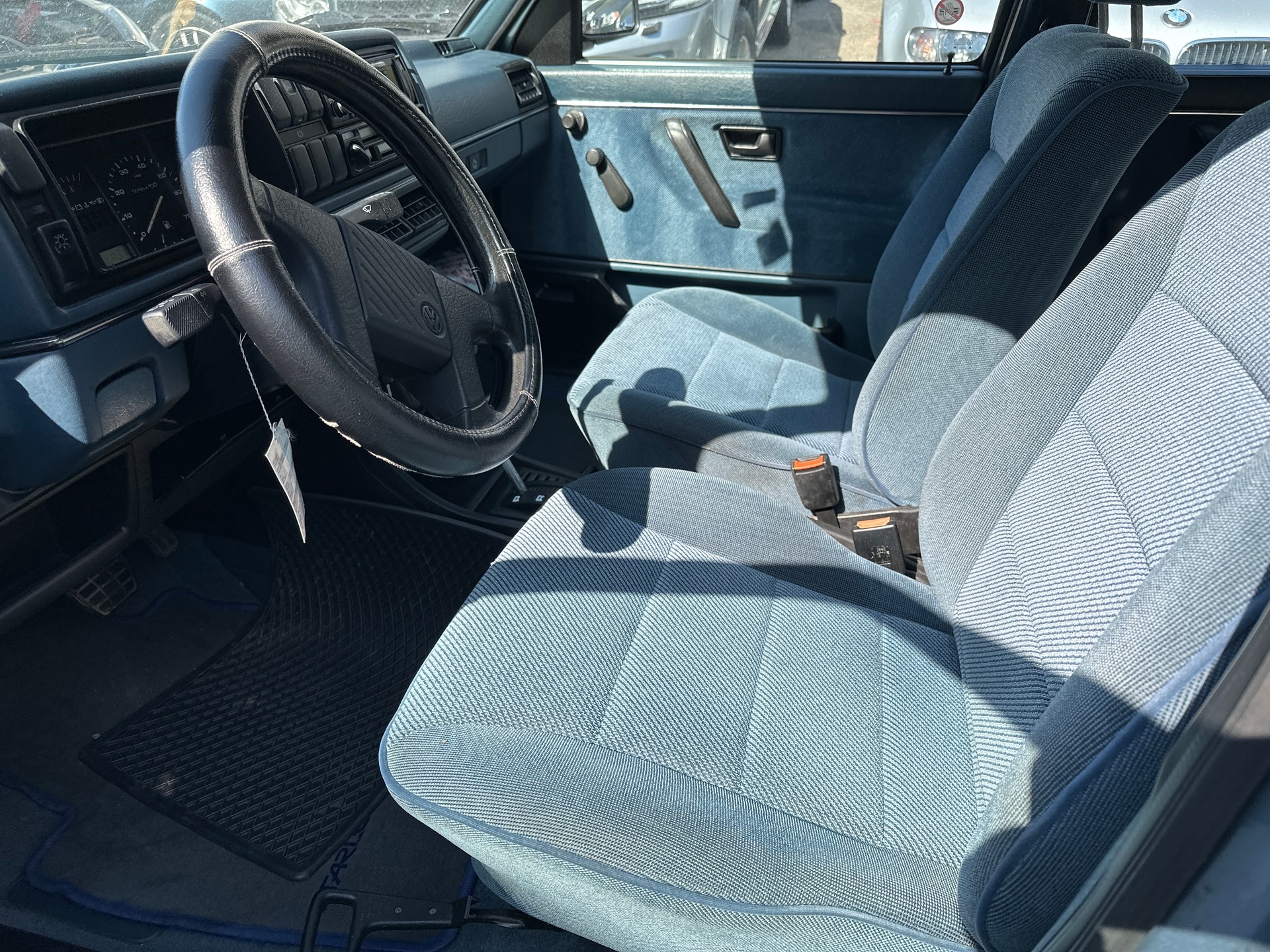 VW Golf 1800 GL-image-8