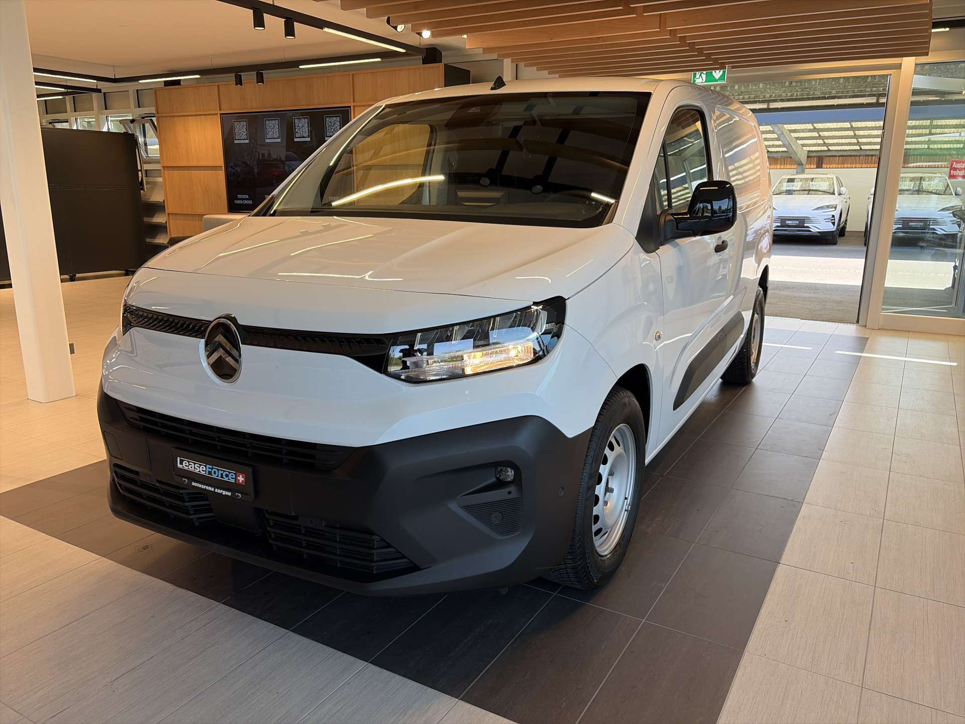 CITROEN Berlingo Van XL 1.5 Blue HDi 130-image-0