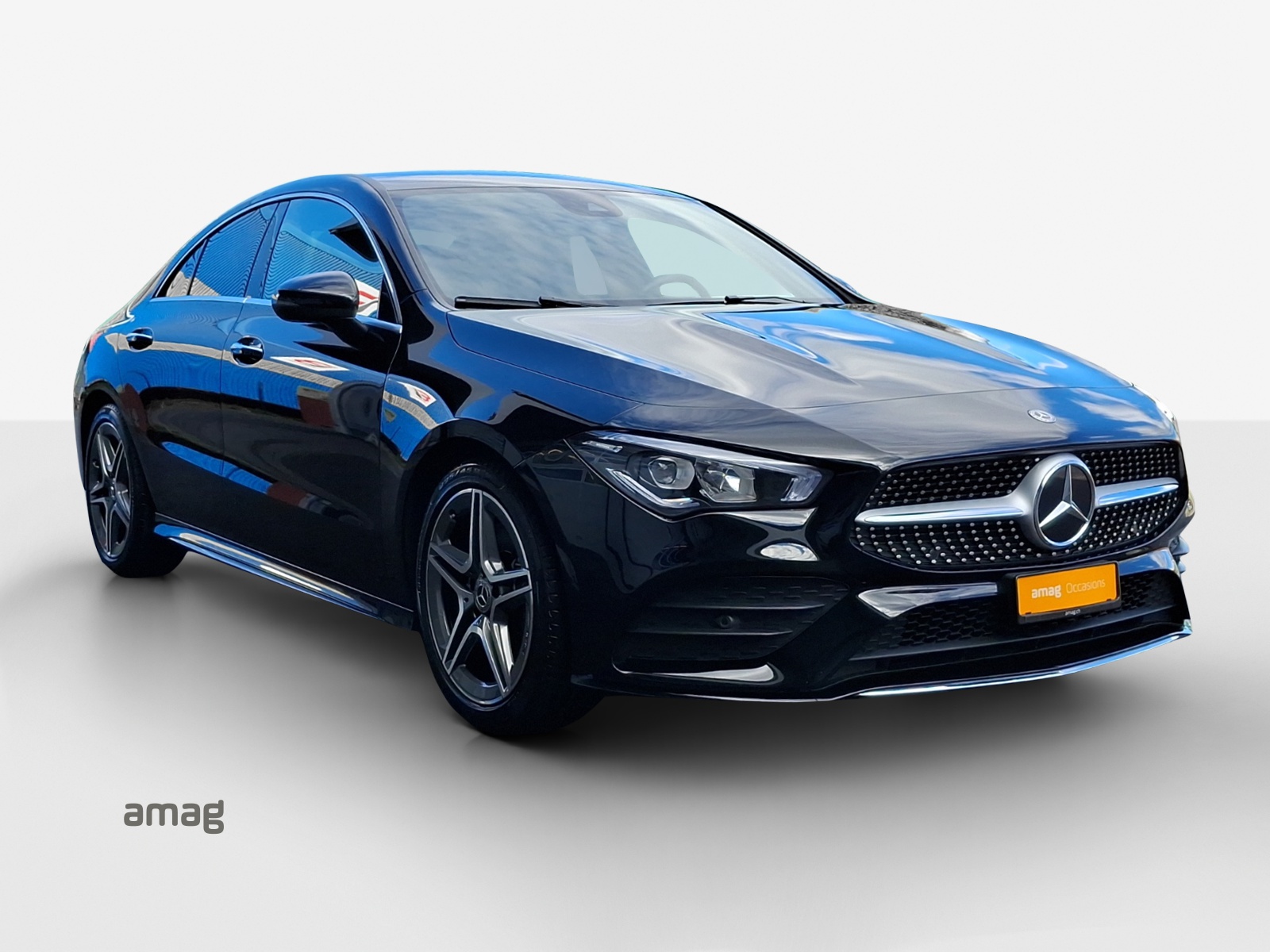 MERCEDES-BENZ CLA 220 AMG Line 7G-DCT 4Matic-image-5