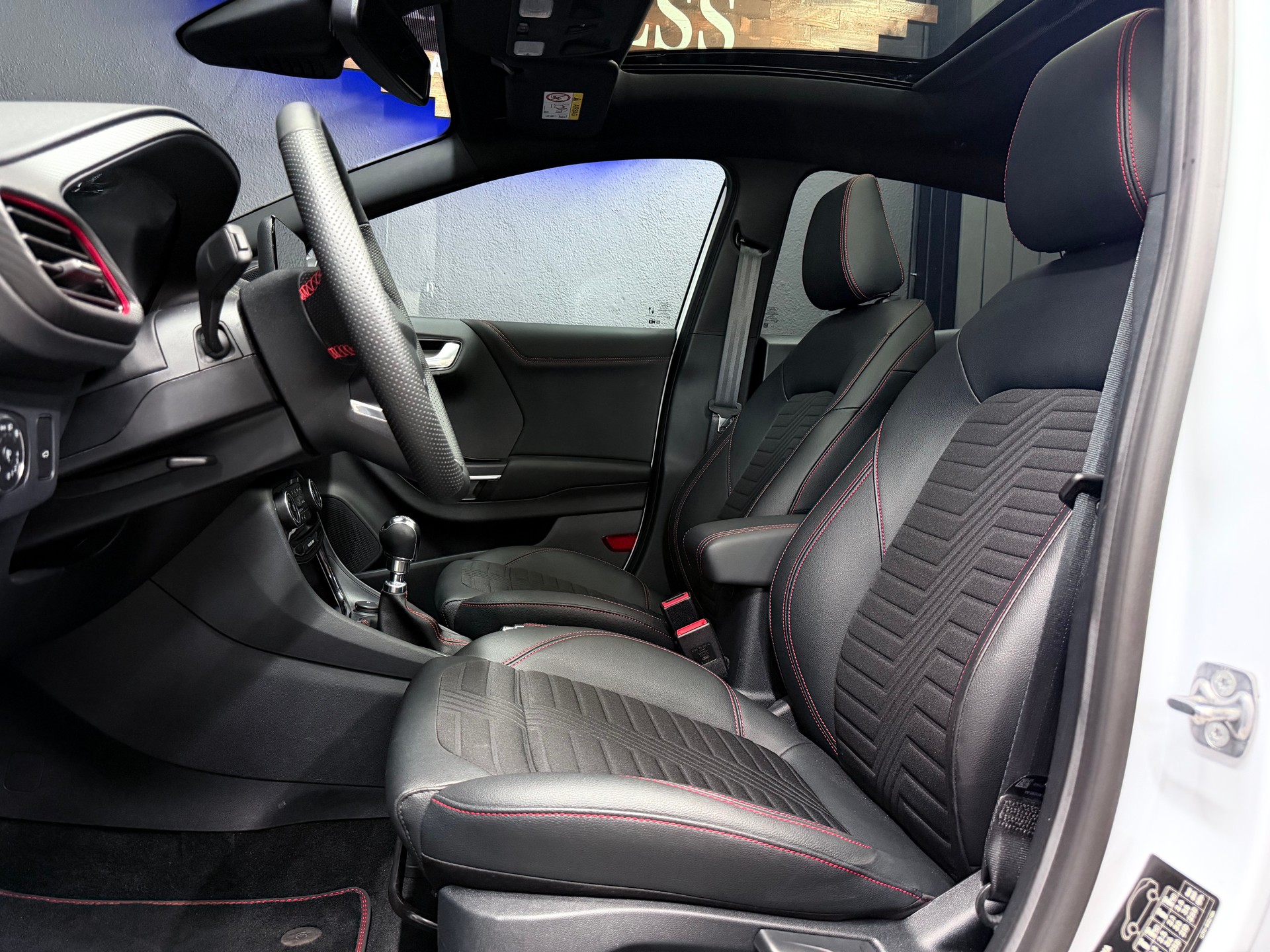 FORD Puma 1.0 MHEV ST-Line Design-image-7