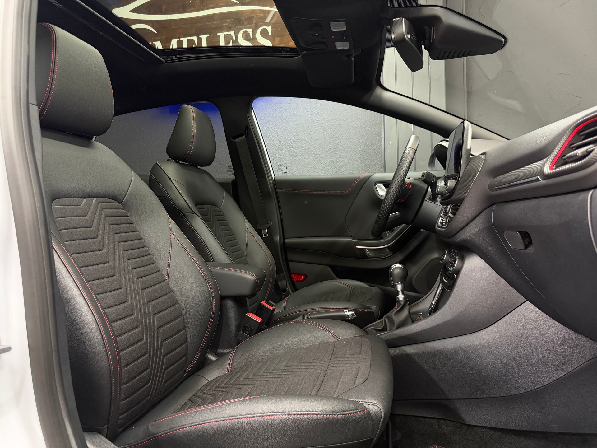 FORD Puma 1.0 MHEV ST-Line Design-image-14