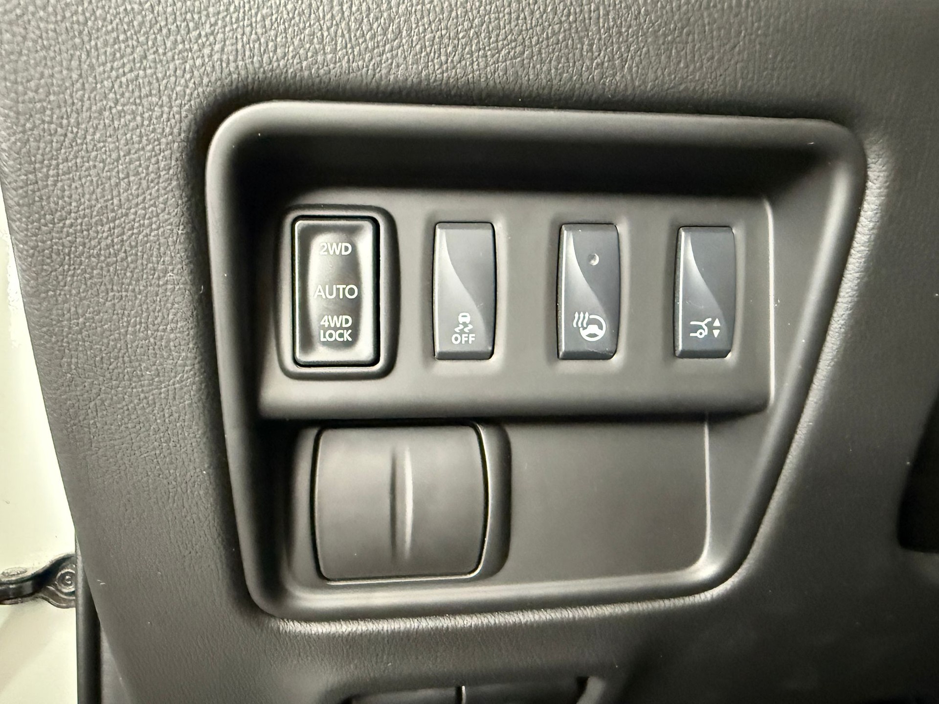 RENAULT Koleos 2.0 dCi Initial Paris 4x4 Xtronic CVT-image-20