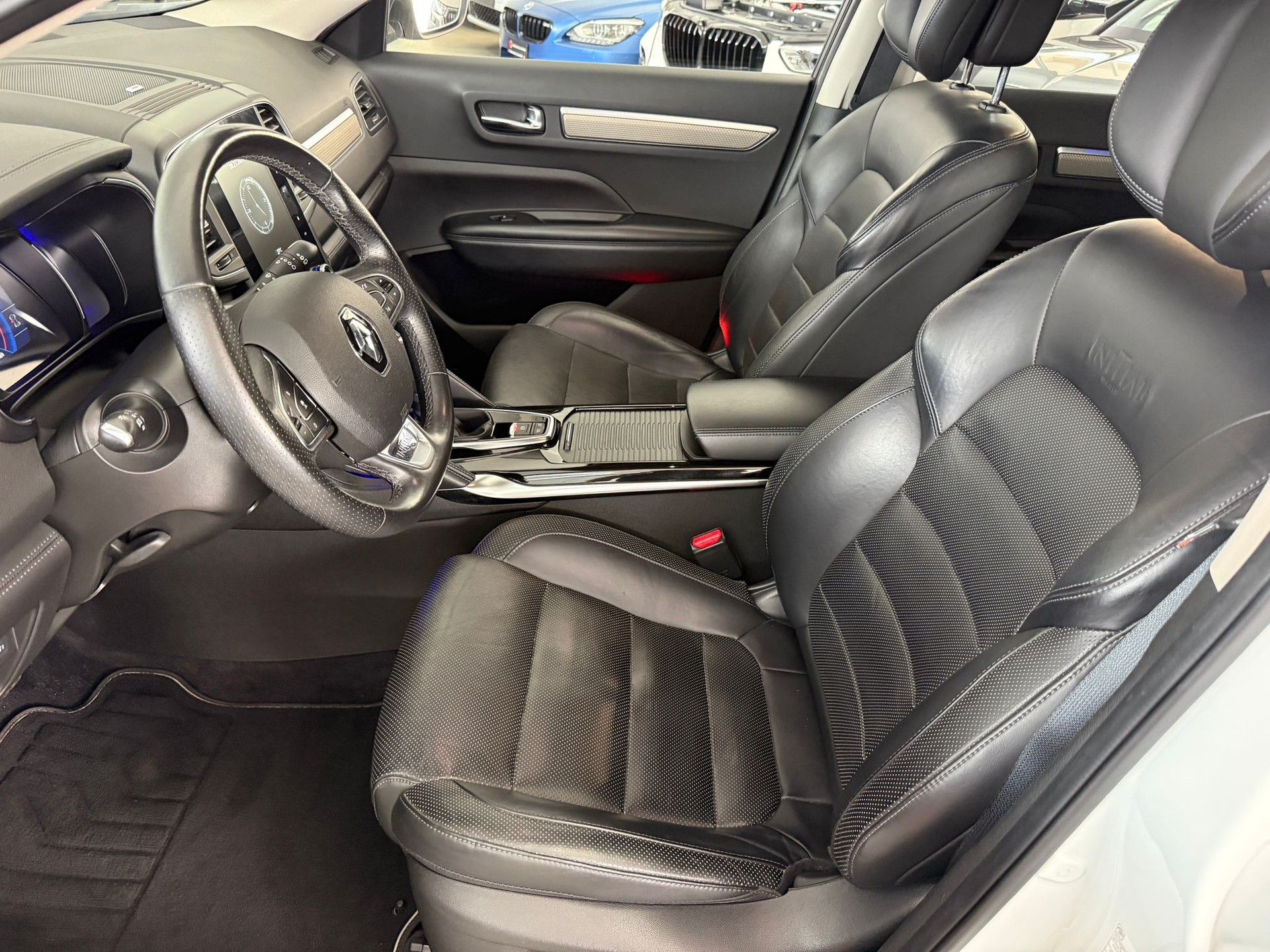 RENAULT Koleos 2.0 dCi Initial Paris 4x4 Xtronic CVT-image-10