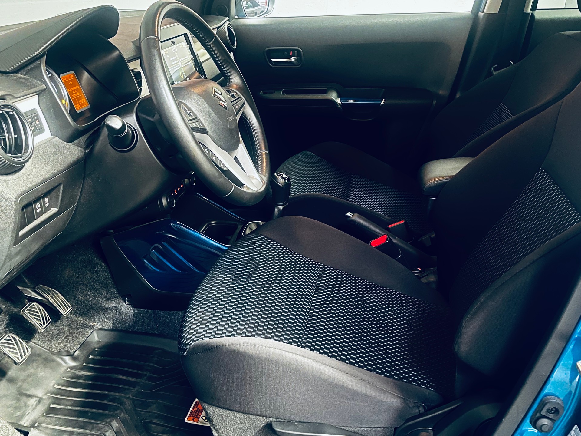 SUZUKI Ignis 1.2i Compact Top Hybrid 4x4-image-10