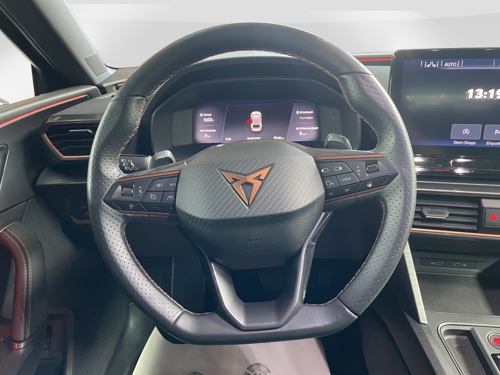 CUPRA Leon ST 2.0 TSI DSG-image-8