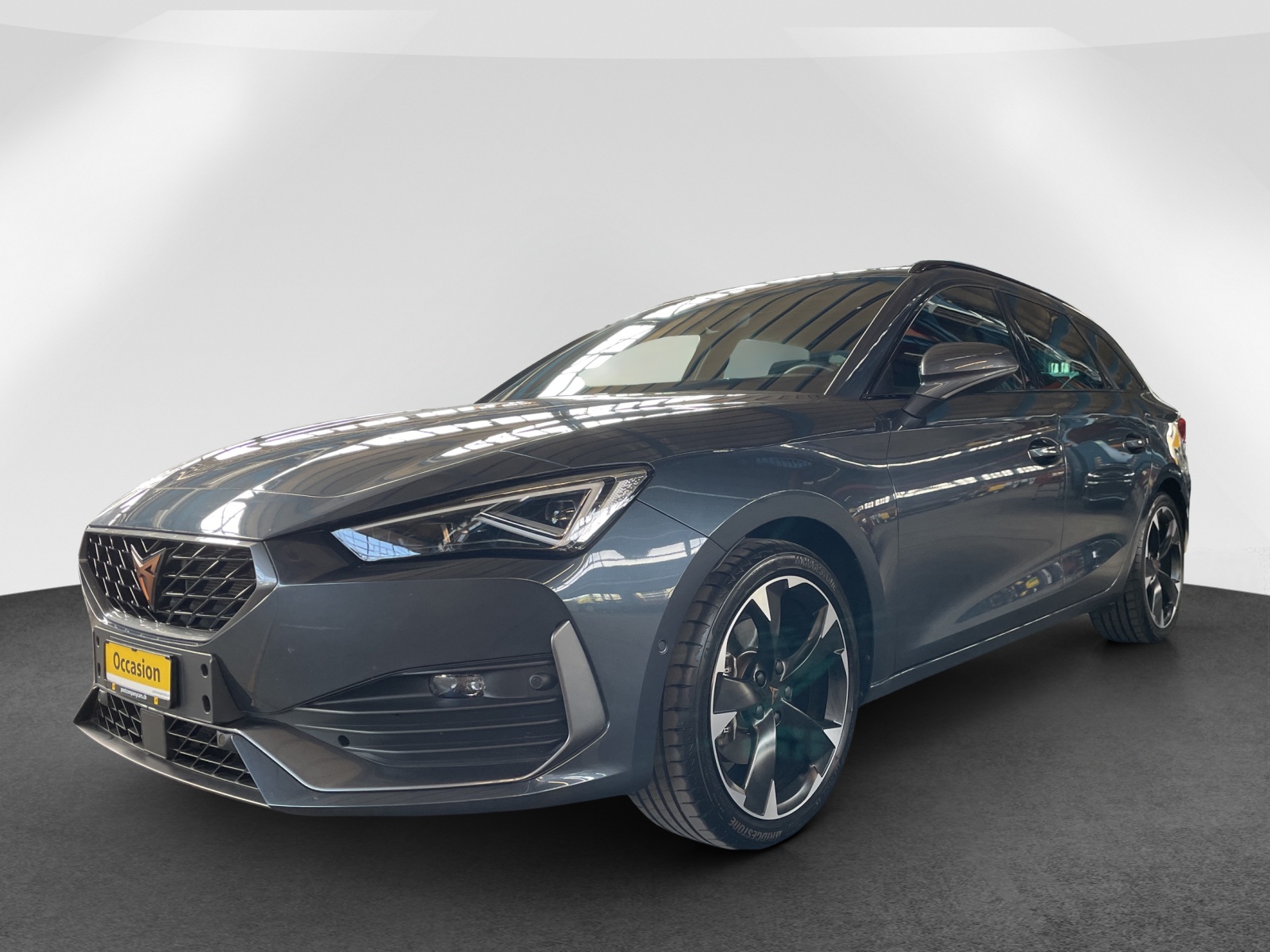CUPRA Leon ST 2.0 TSI DSG-image-2