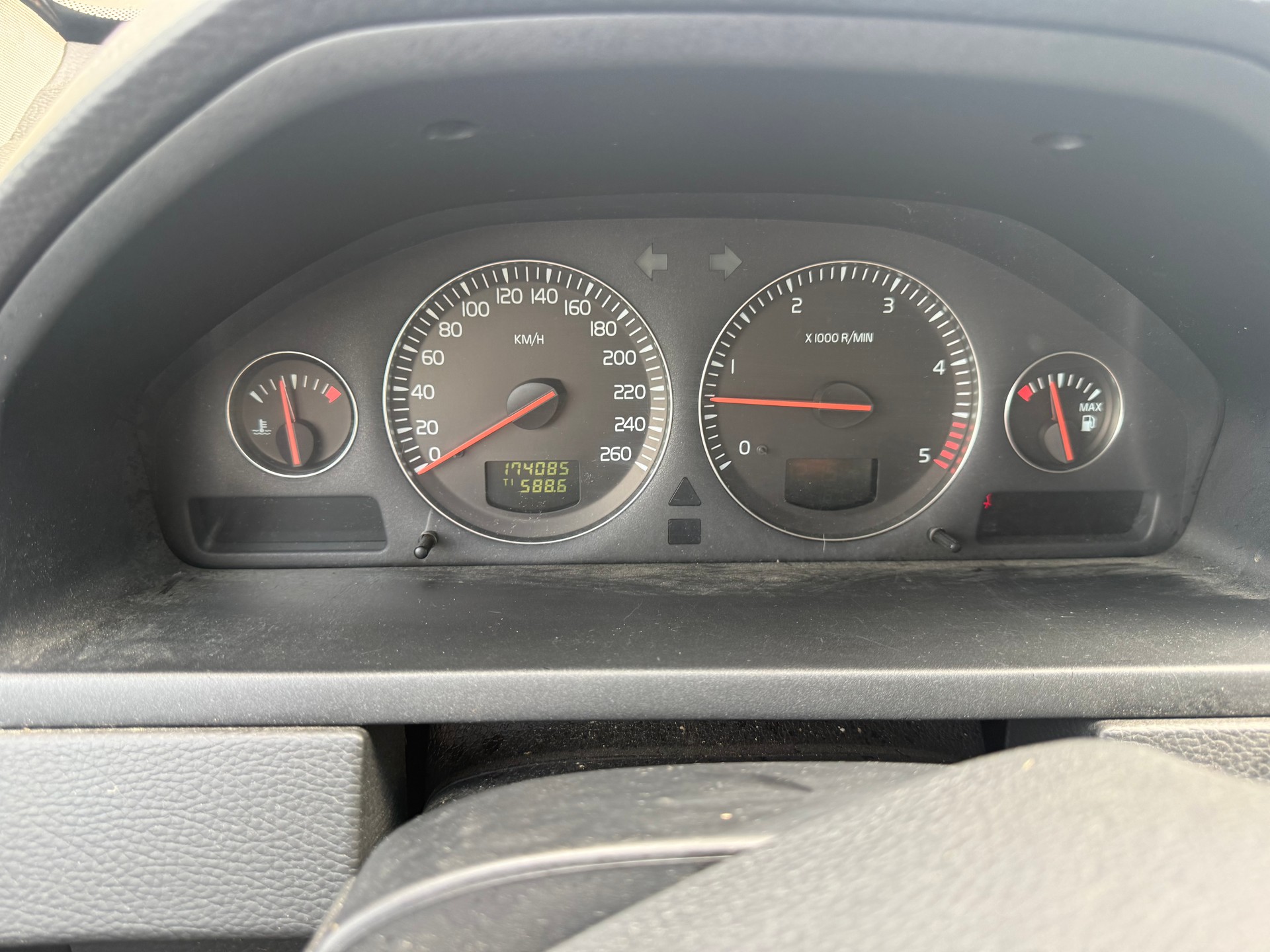 VOLVO XC90 D5 AWD Geartronic-image-10
