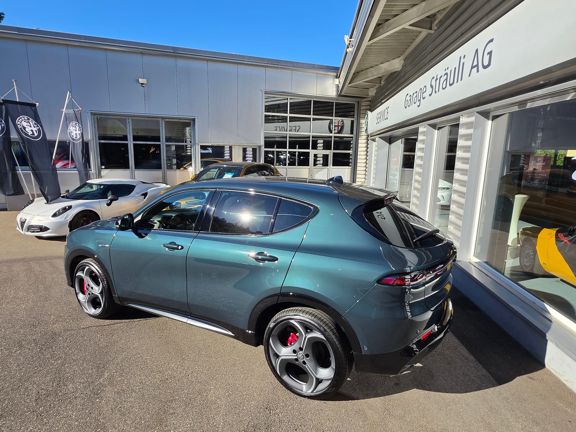 ALFA ROMEO Tonale 1.5 Hybrid Veloce-showroom-element-2