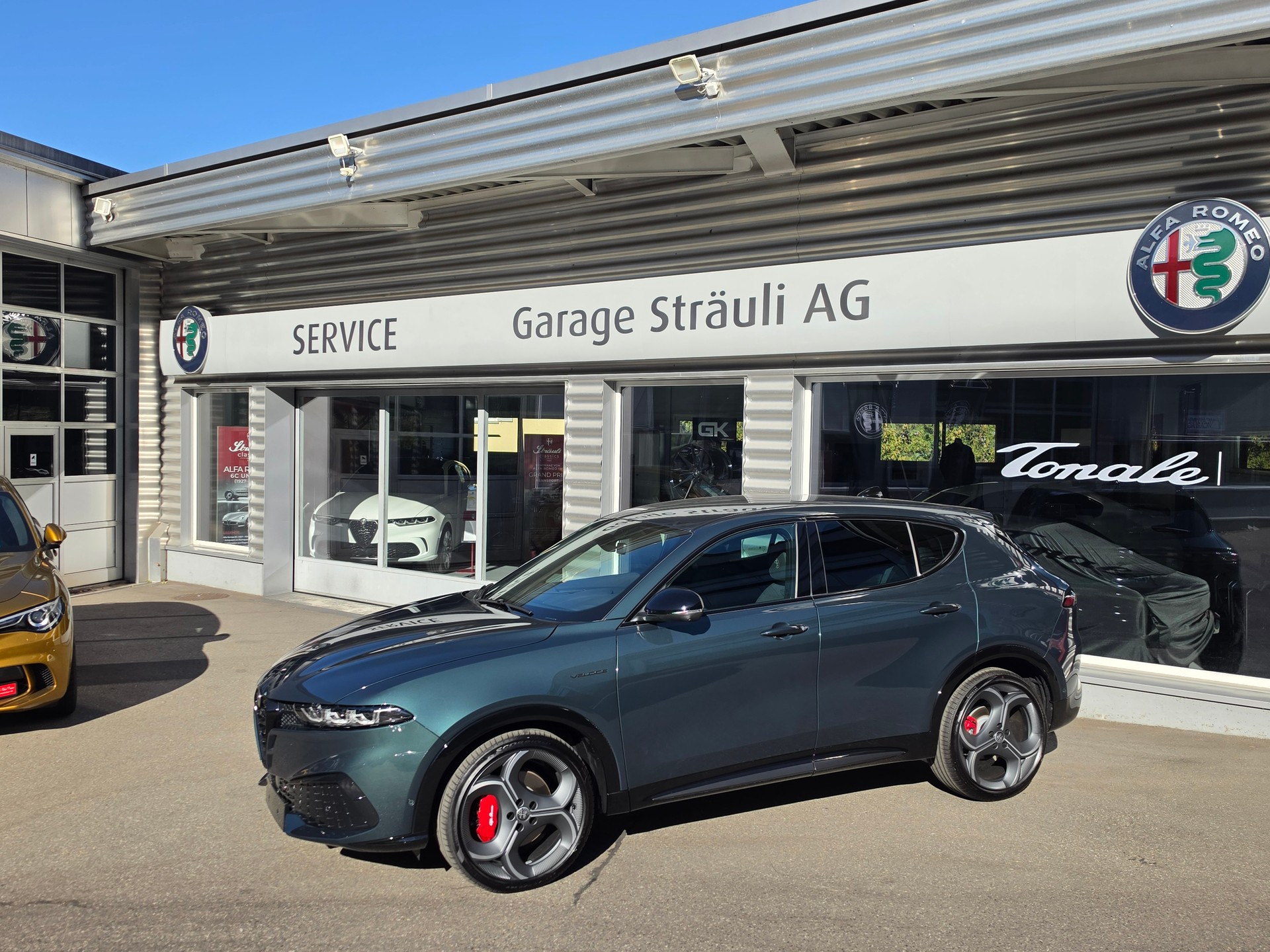 ALFA ROMEO Tonale 1.5 Hybrid Veloce-showroom-element-1