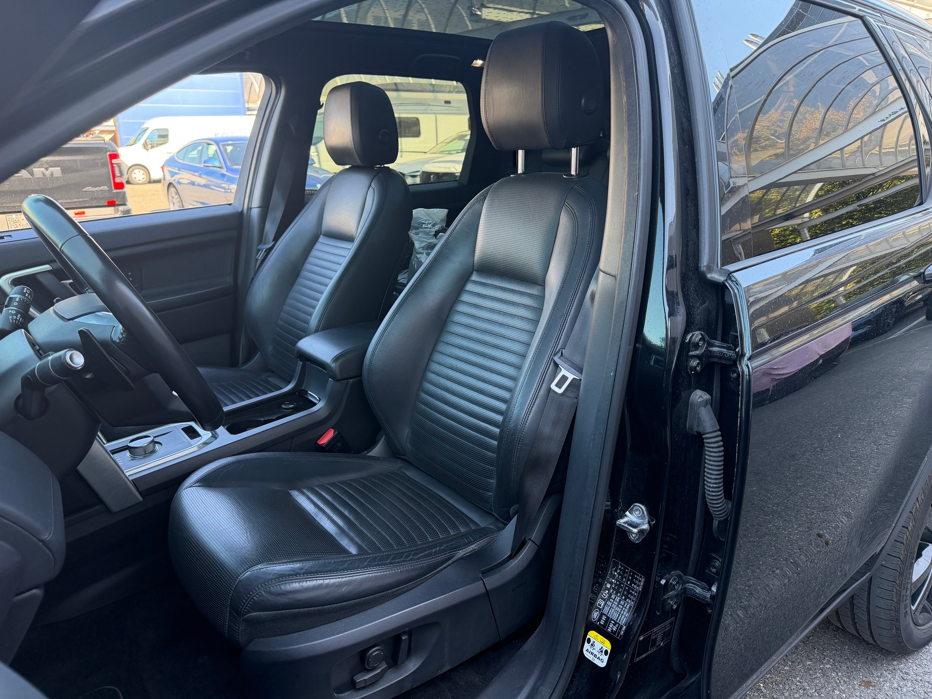 LAND ROVER Discovery Sport 2.0 Si4 HSE Luxury AT9-image-7