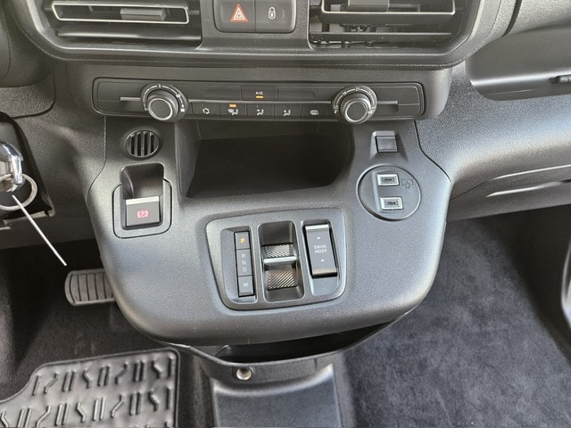 FIAT Doblo 1.5 BlueHDi L1 1000kg A-image-9