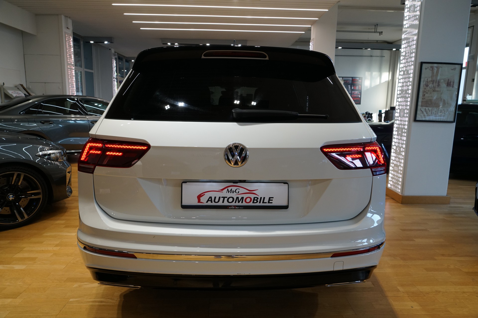 VW Tiguan Allspace 2.0 TDI SCR R-Line 4Motion DSG 7-Sitzer-image-5