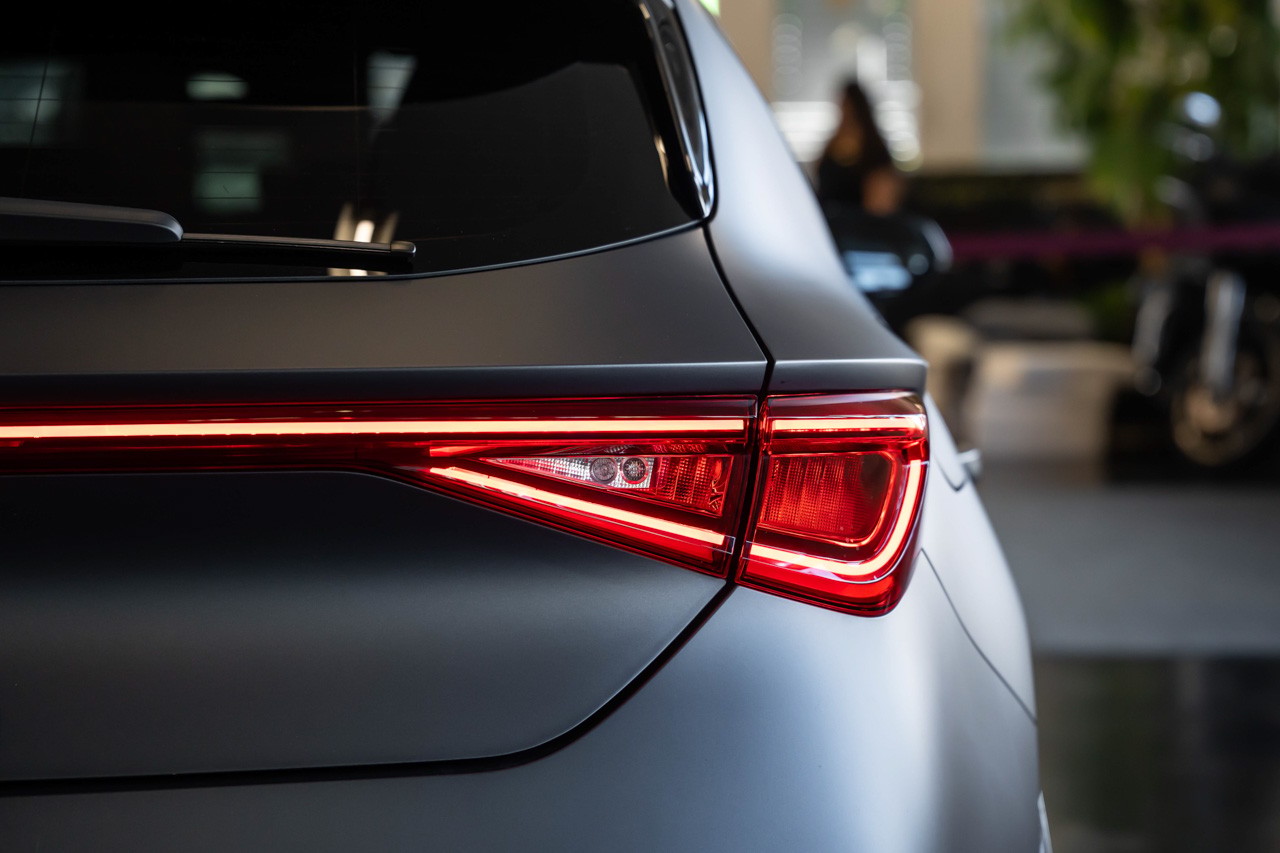 CUPRA LEON VZ 2.0 TSI DSG-image-9