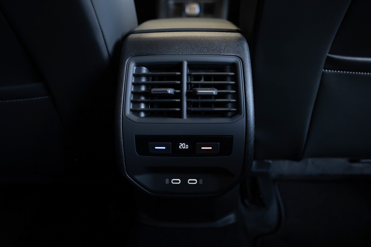 CUPRA LEON VZ 2.0 TSI DSG-image-30