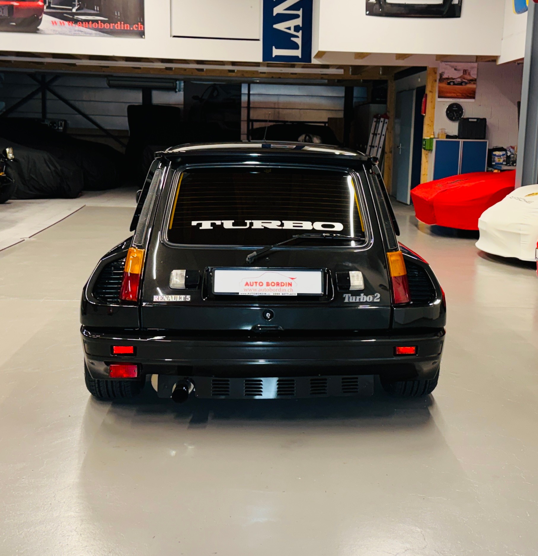 RENAULT R5 Turbo 2 „Noir métallisé“ VETERAN-image-9