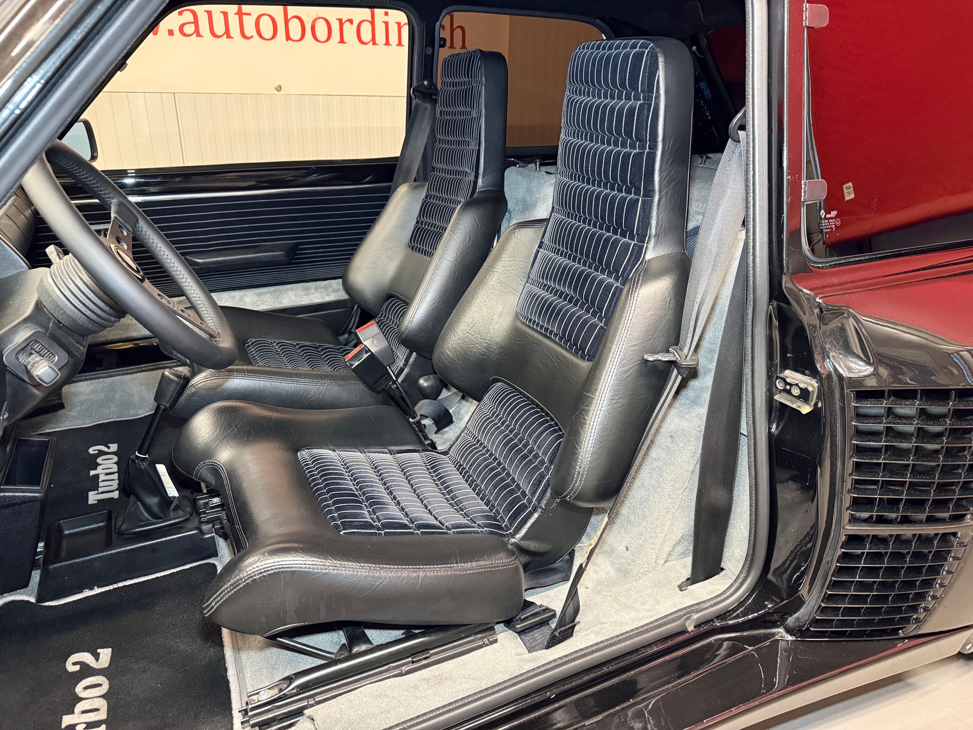 RENAULT R5 Turbo 2 „Noir métallisé“ VETERAN-image-5