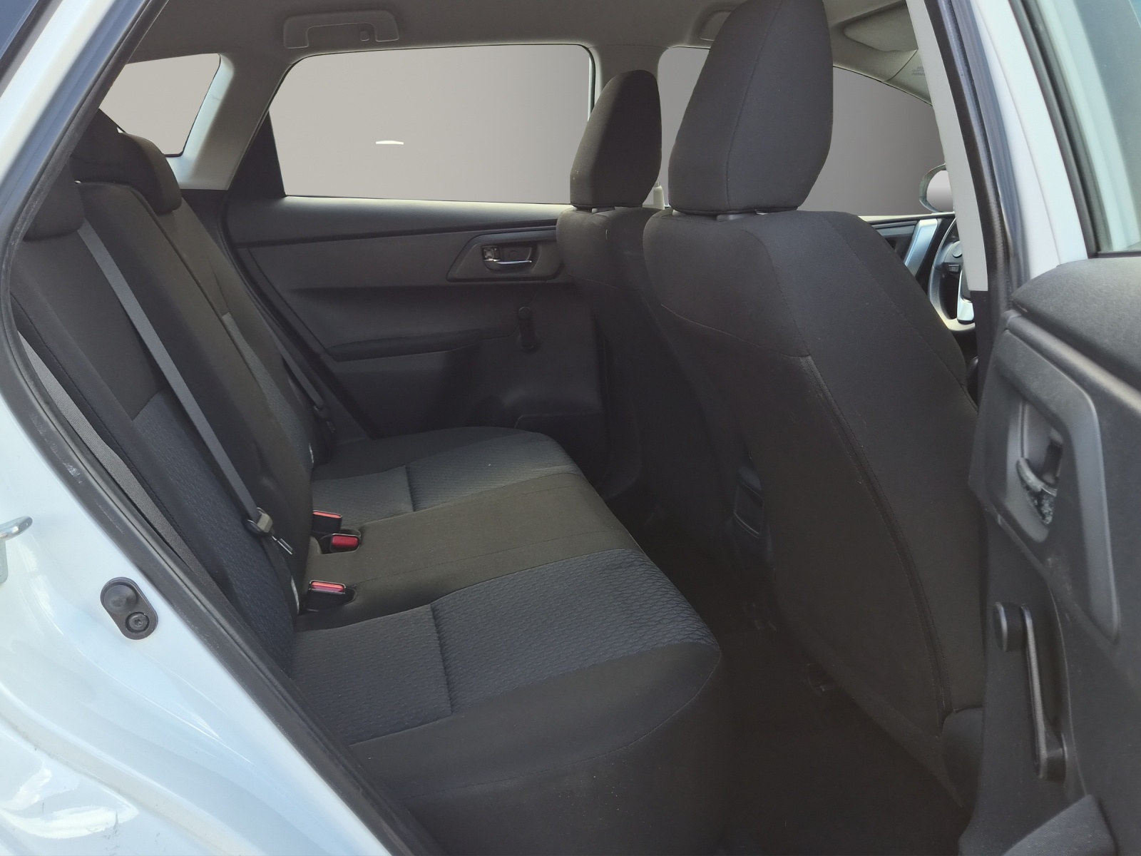 TOYOTA Auris 1.33 Terra-image-13