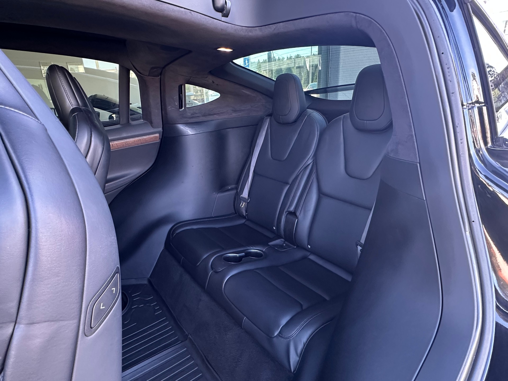 TESLA Model X ** RAVEN** Maximale-Reichweite-image-6