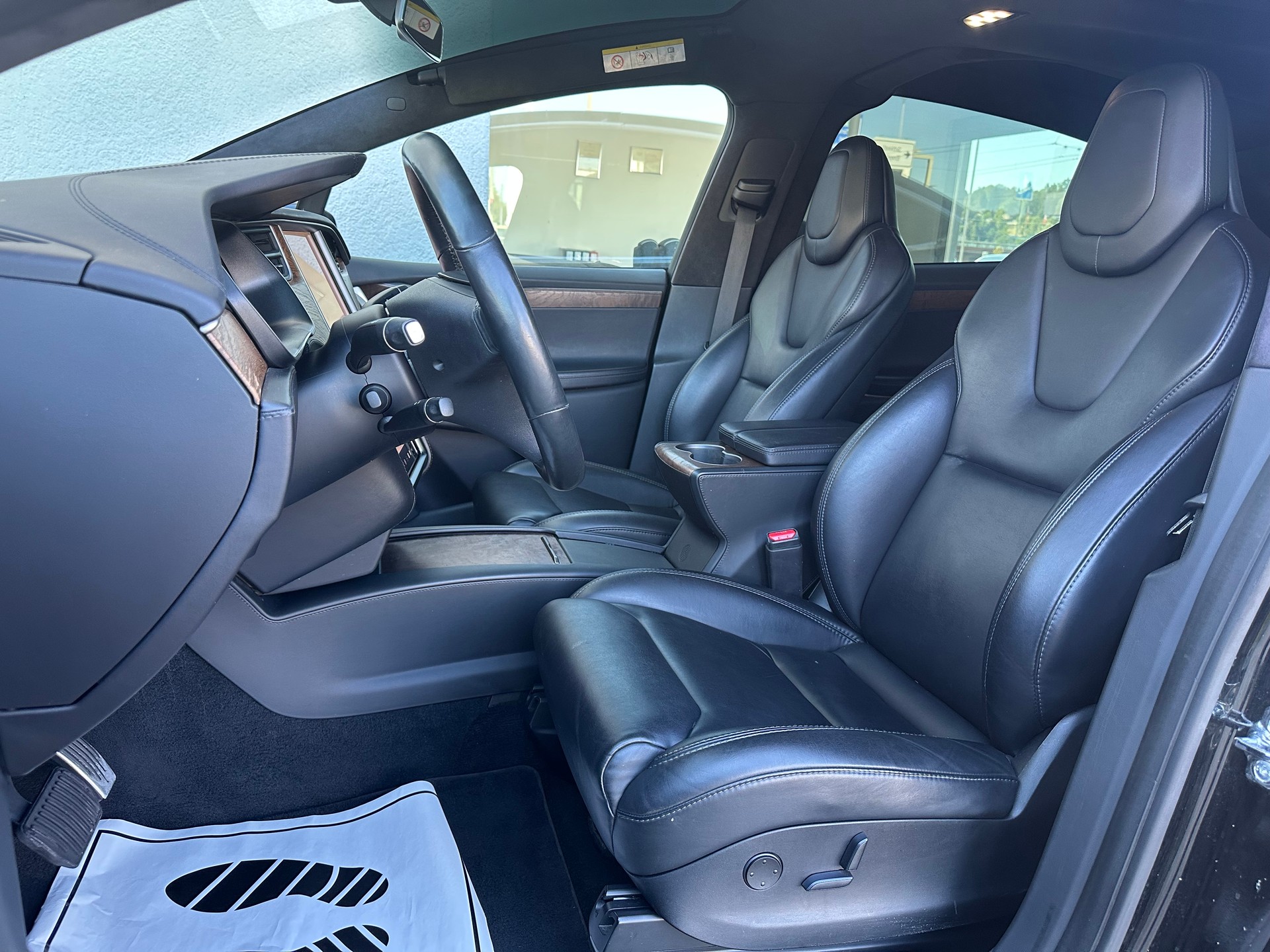 TESLA Model X ** RAVEN** Maximale-Reichweite-image-8
