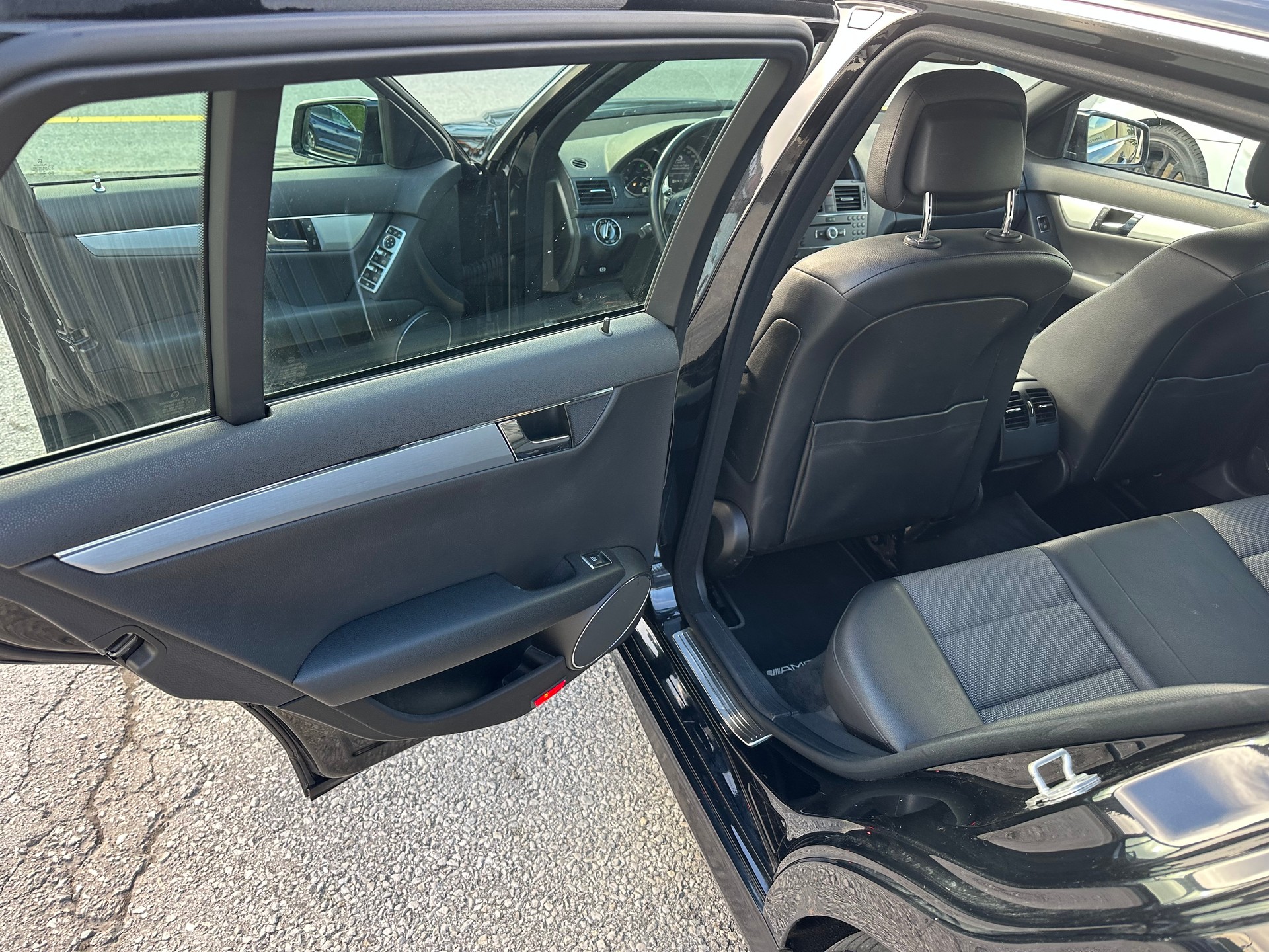 MERCEDES-BENZ C 350 CDI BlueEfficiency Elégance 4Matic 7G-Tronic-image-10