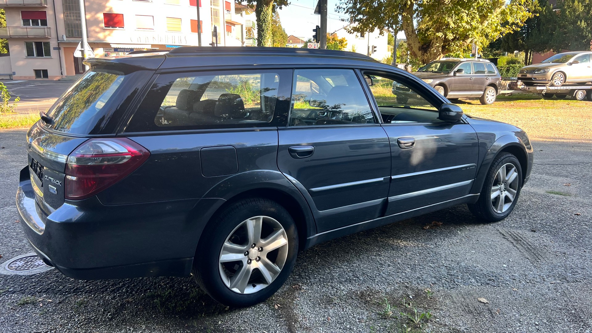 SUBARU Outback 2.0D AWD Limited-image-2